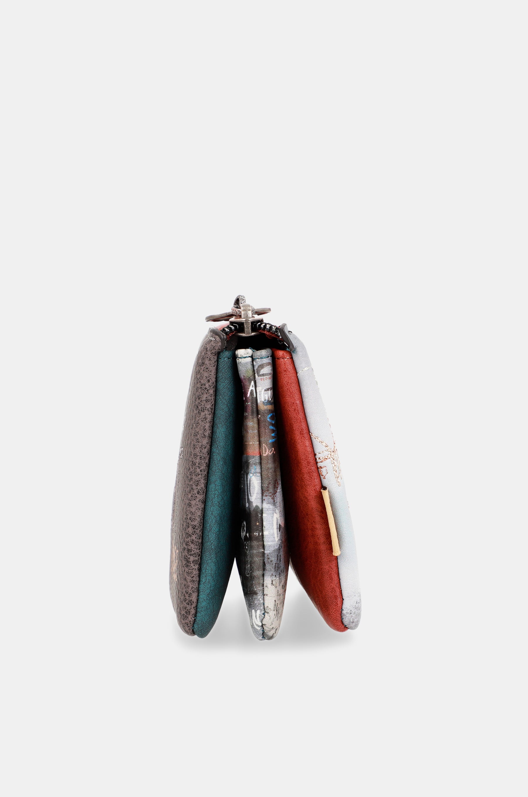 Triple compartment coin purse Voice