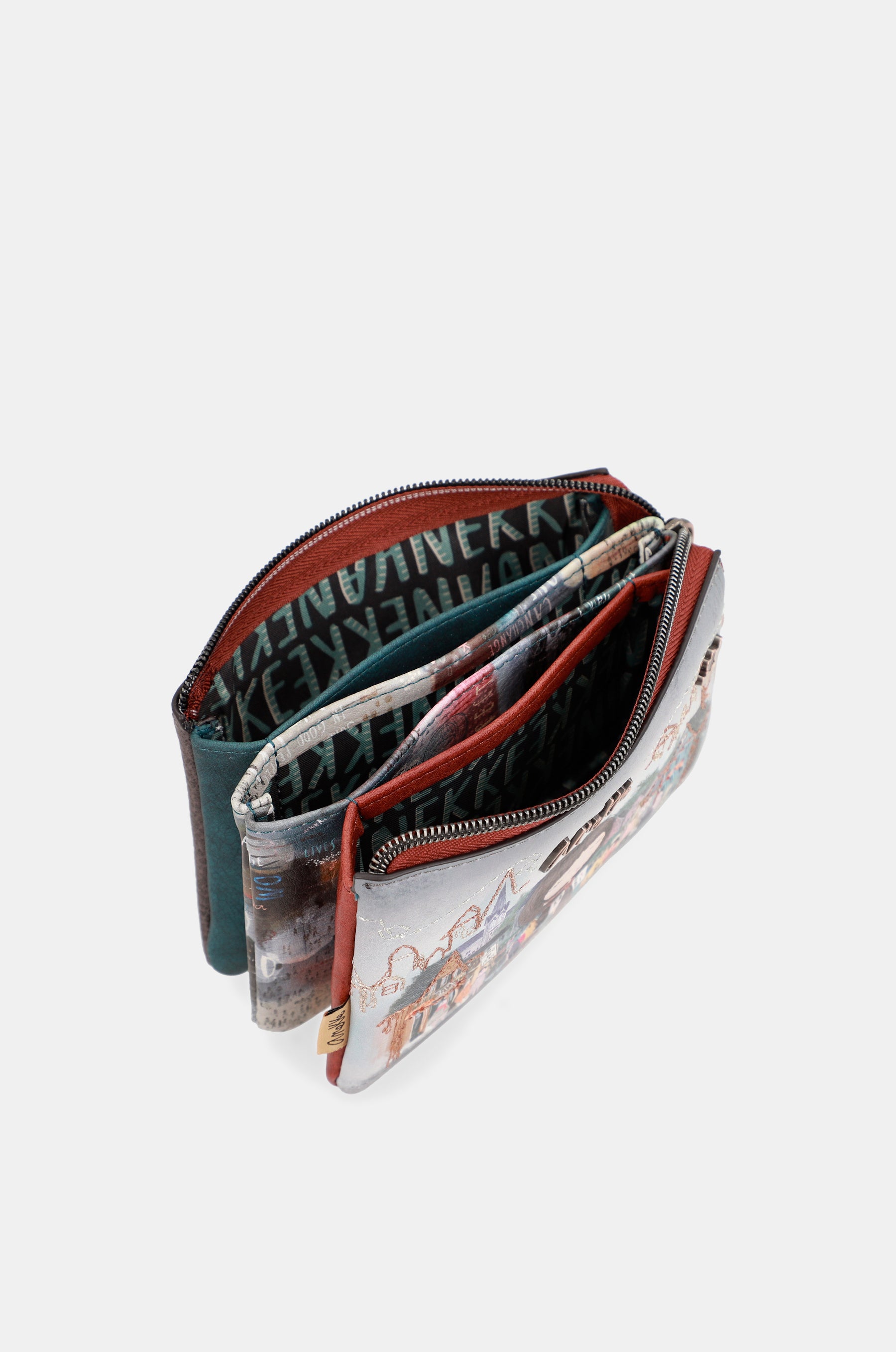 Triple compartment coin purse Voice