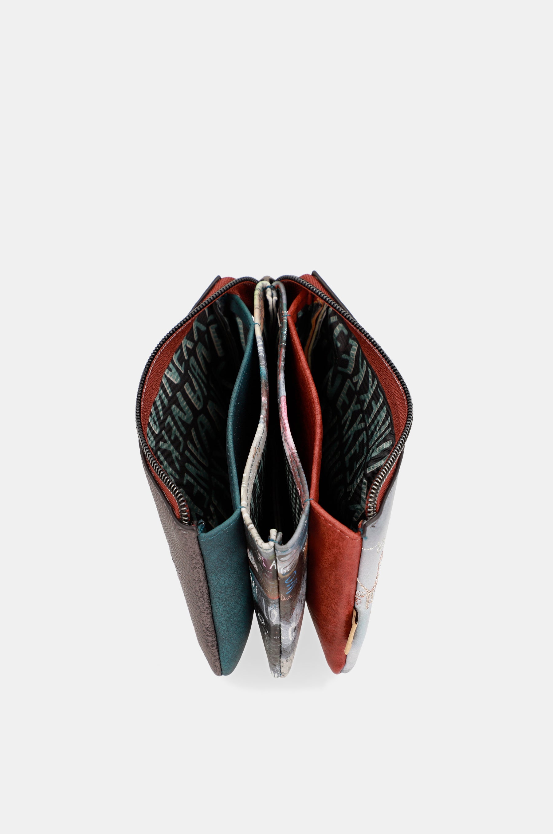 Triple compartment coin purse Voice