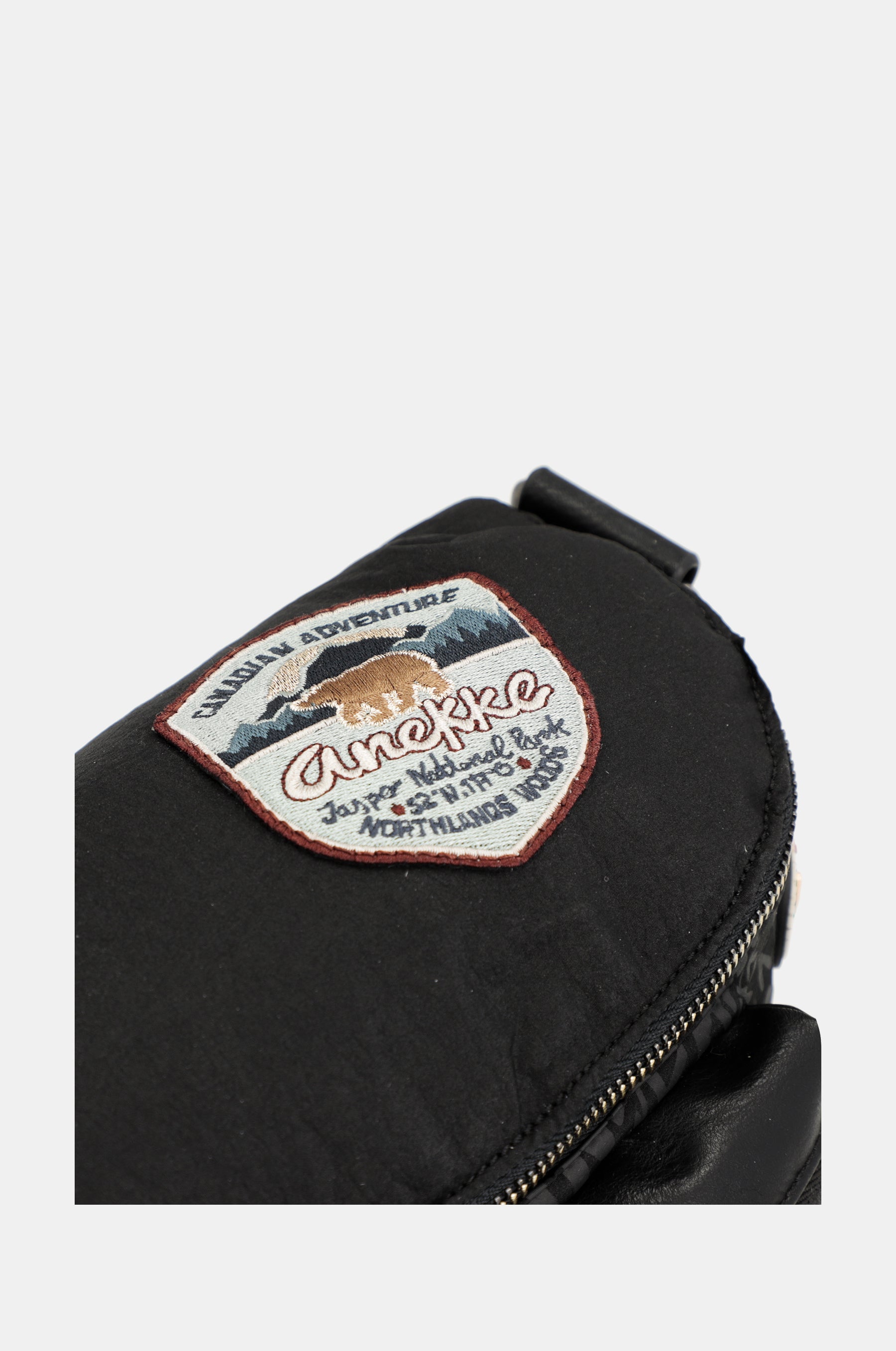 Nature Woods wide shoulder bag