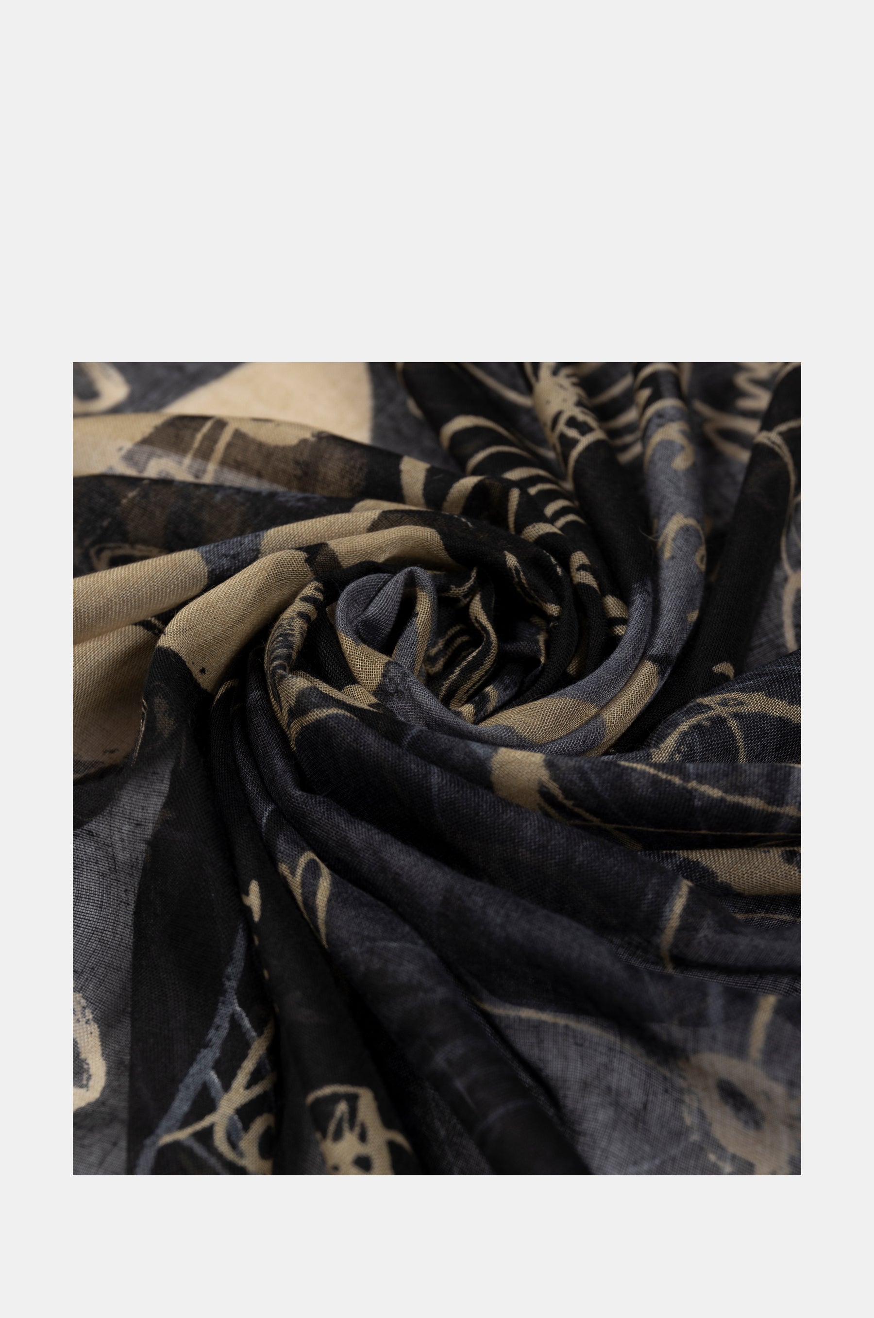 Palette black scarf Anekke