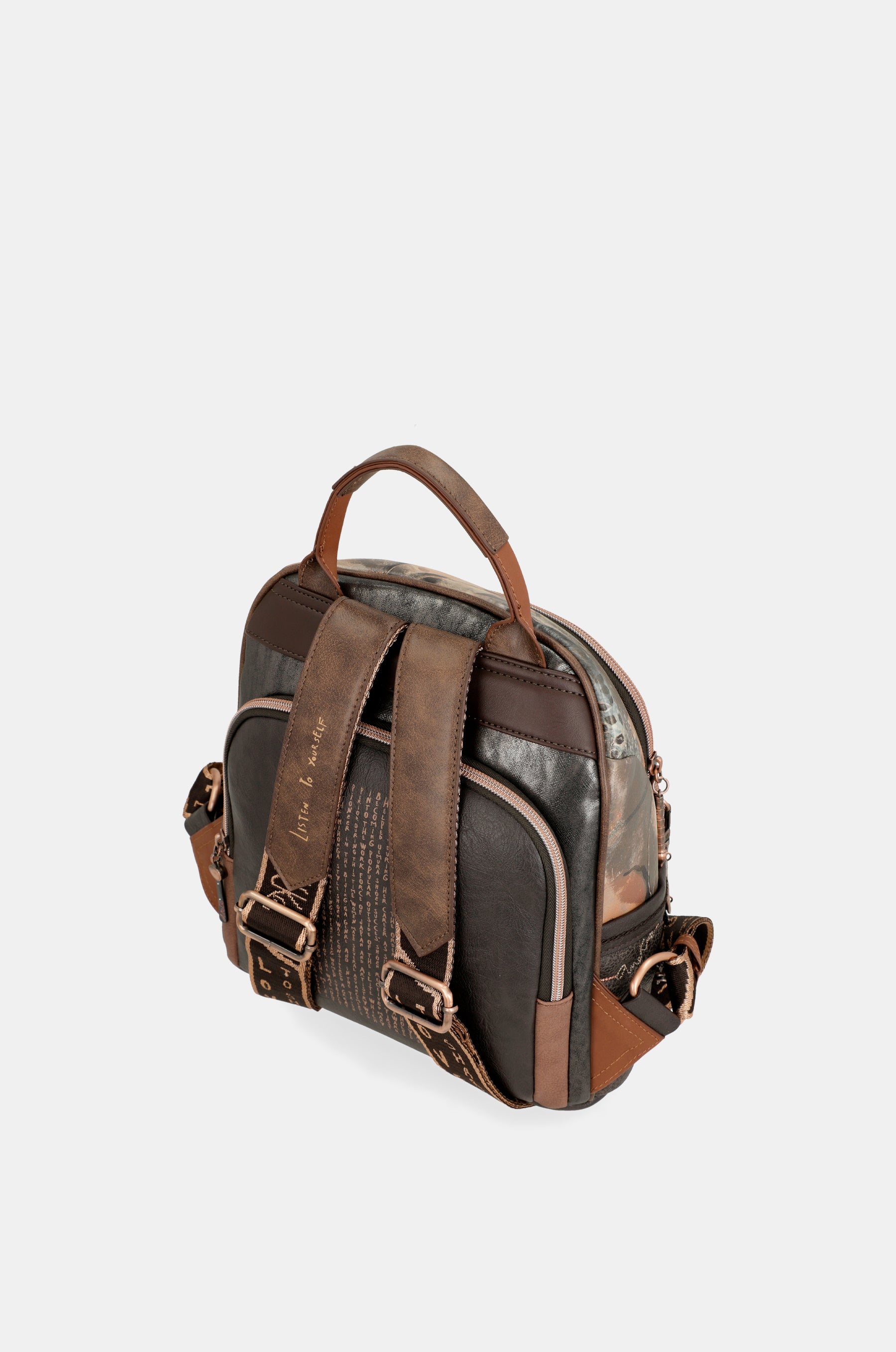 Shōen backpack with anti-theft pocket