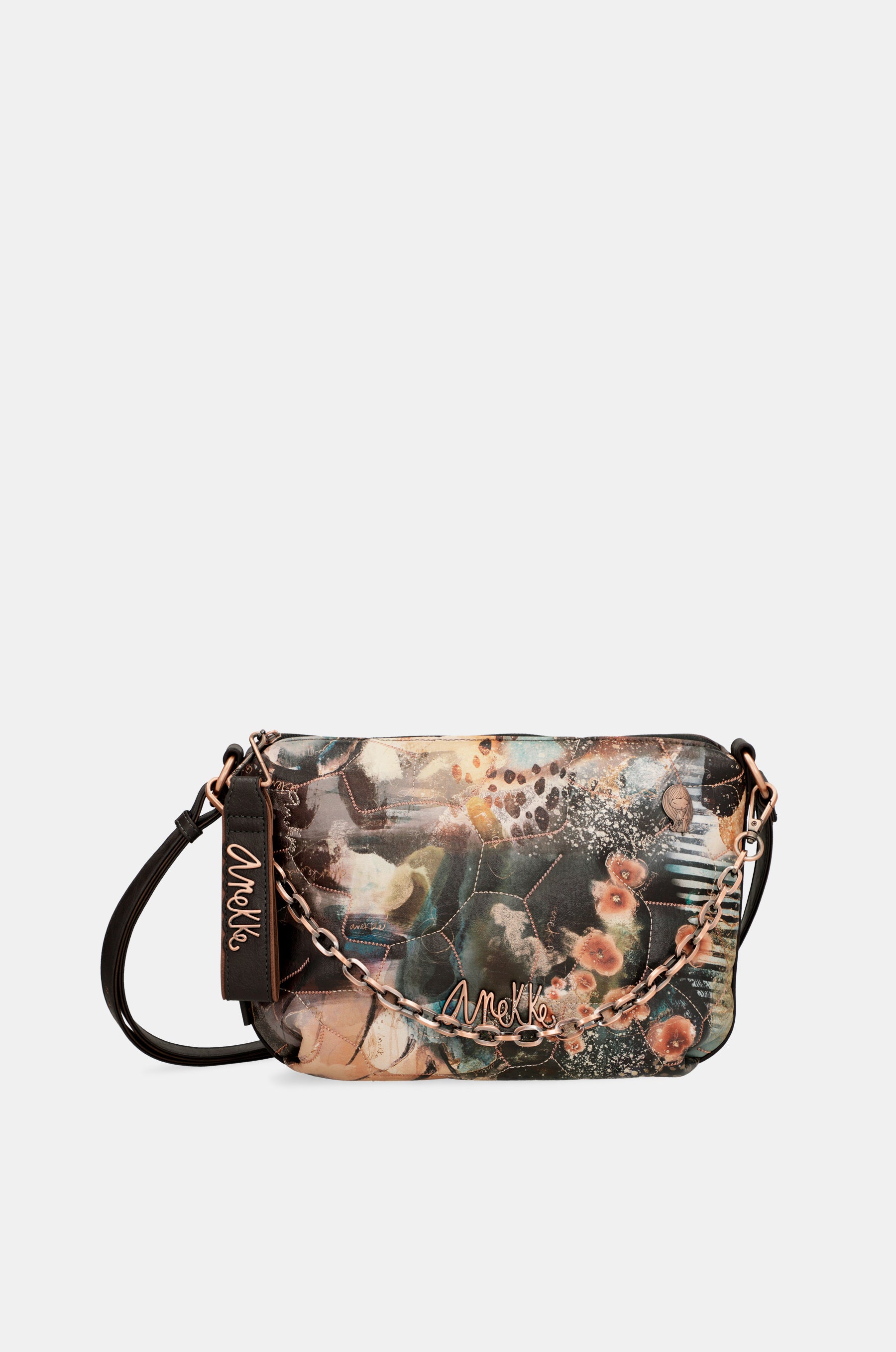 Shōen Padded shoulder bag with metallic handle