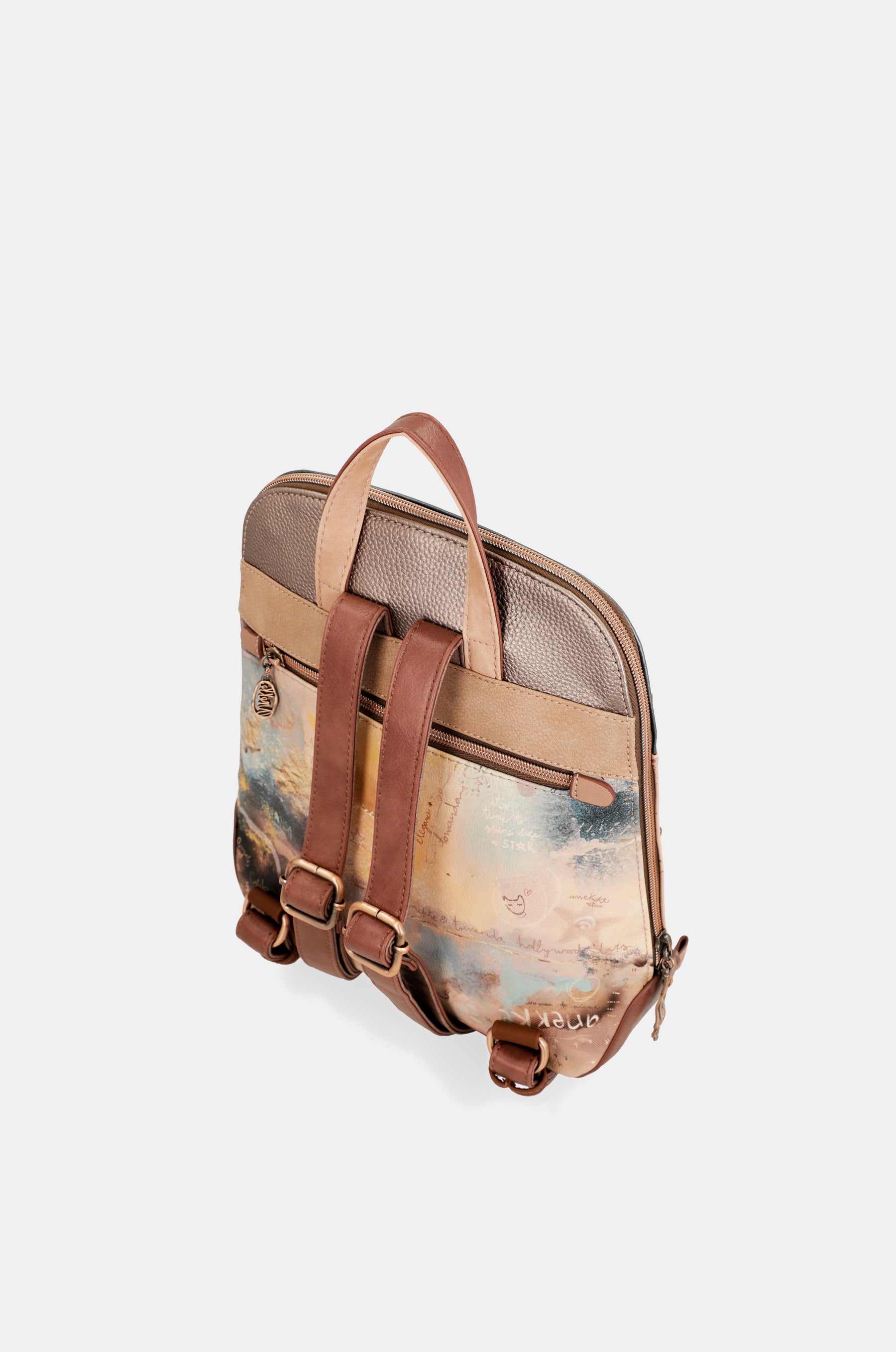 Hollywood backpack for leisure use