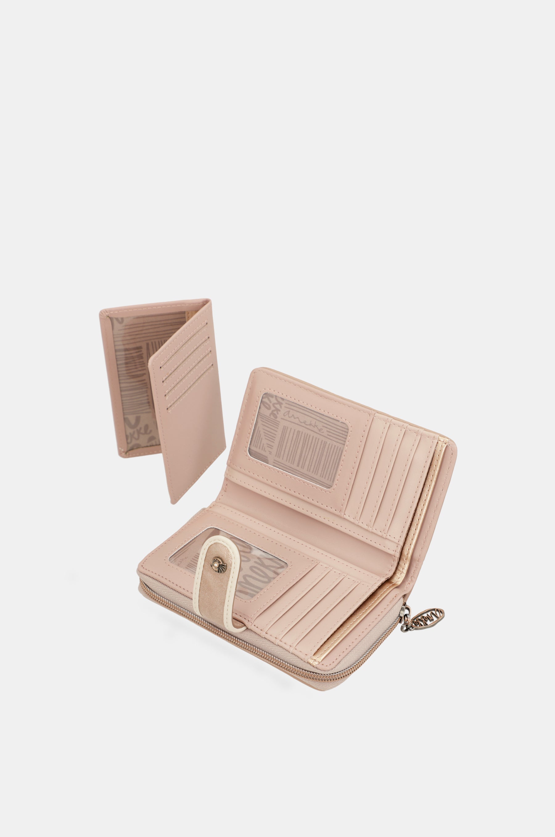 Studio nude medium RFID wallet