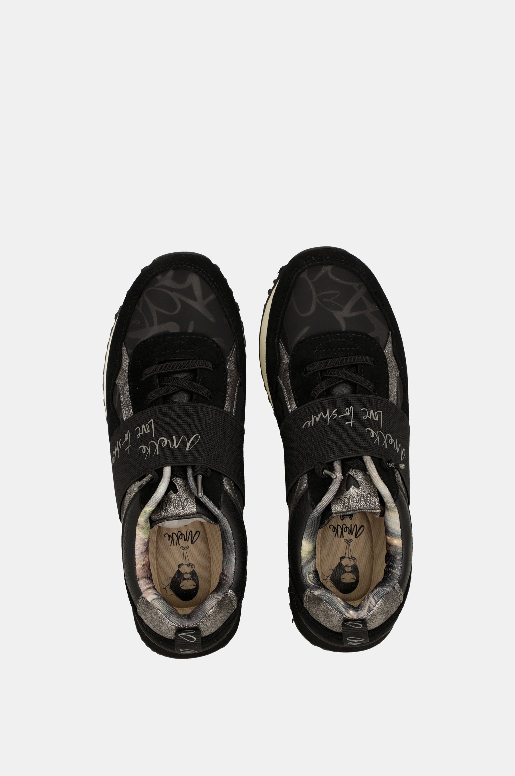 Urban black sneakers