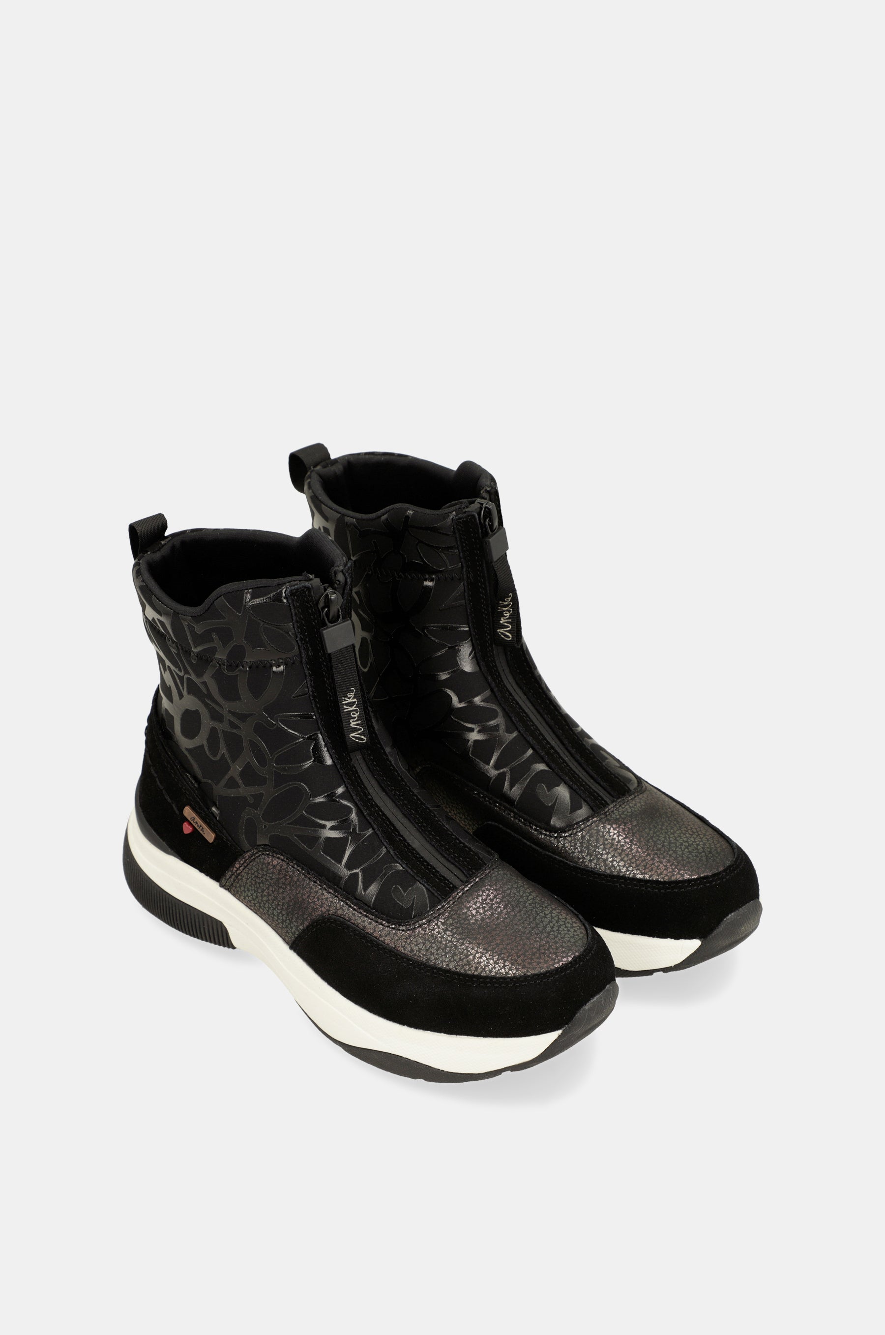 Dressy black sporty ankle boot