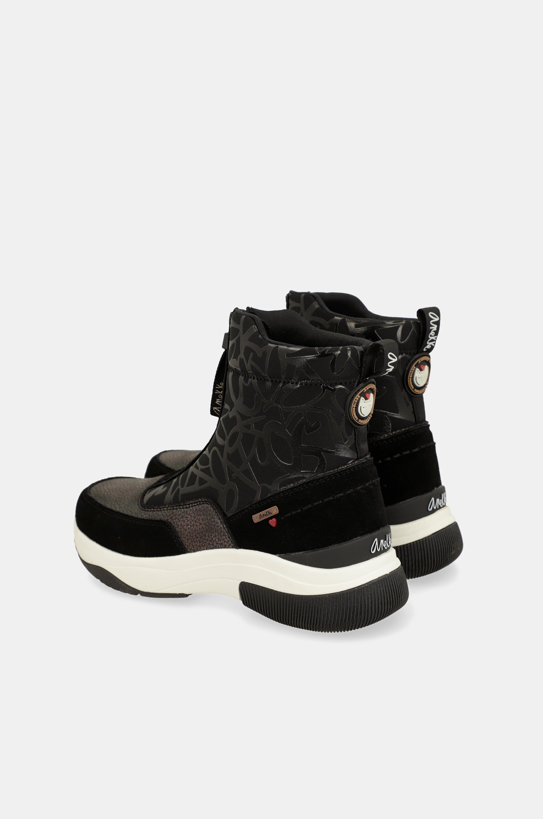 Dressy black sporty ankle boot