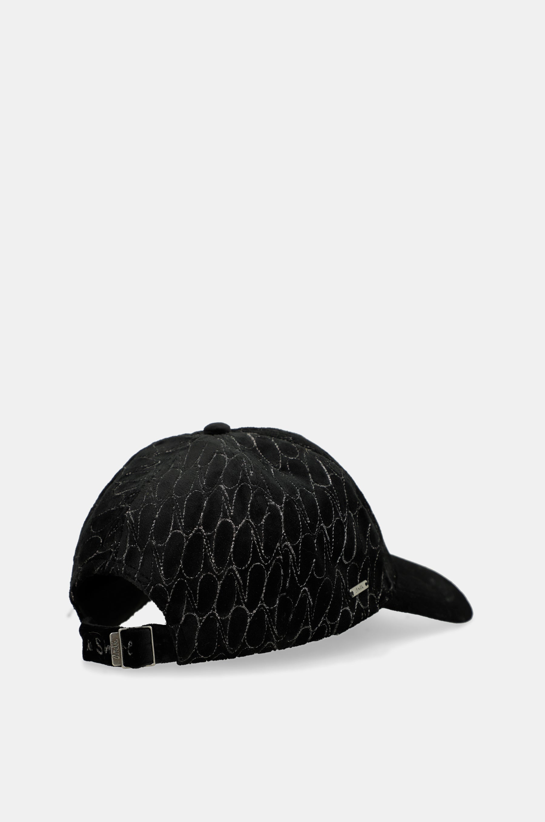 Dark cap