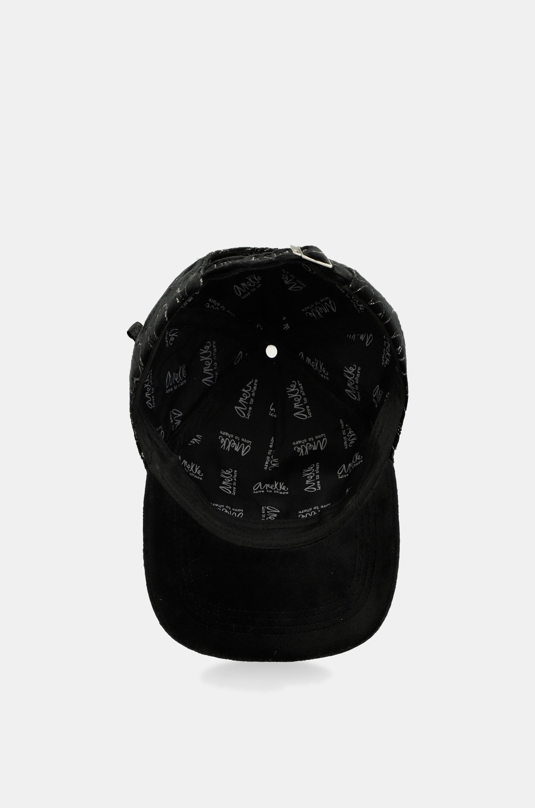 Dark cap