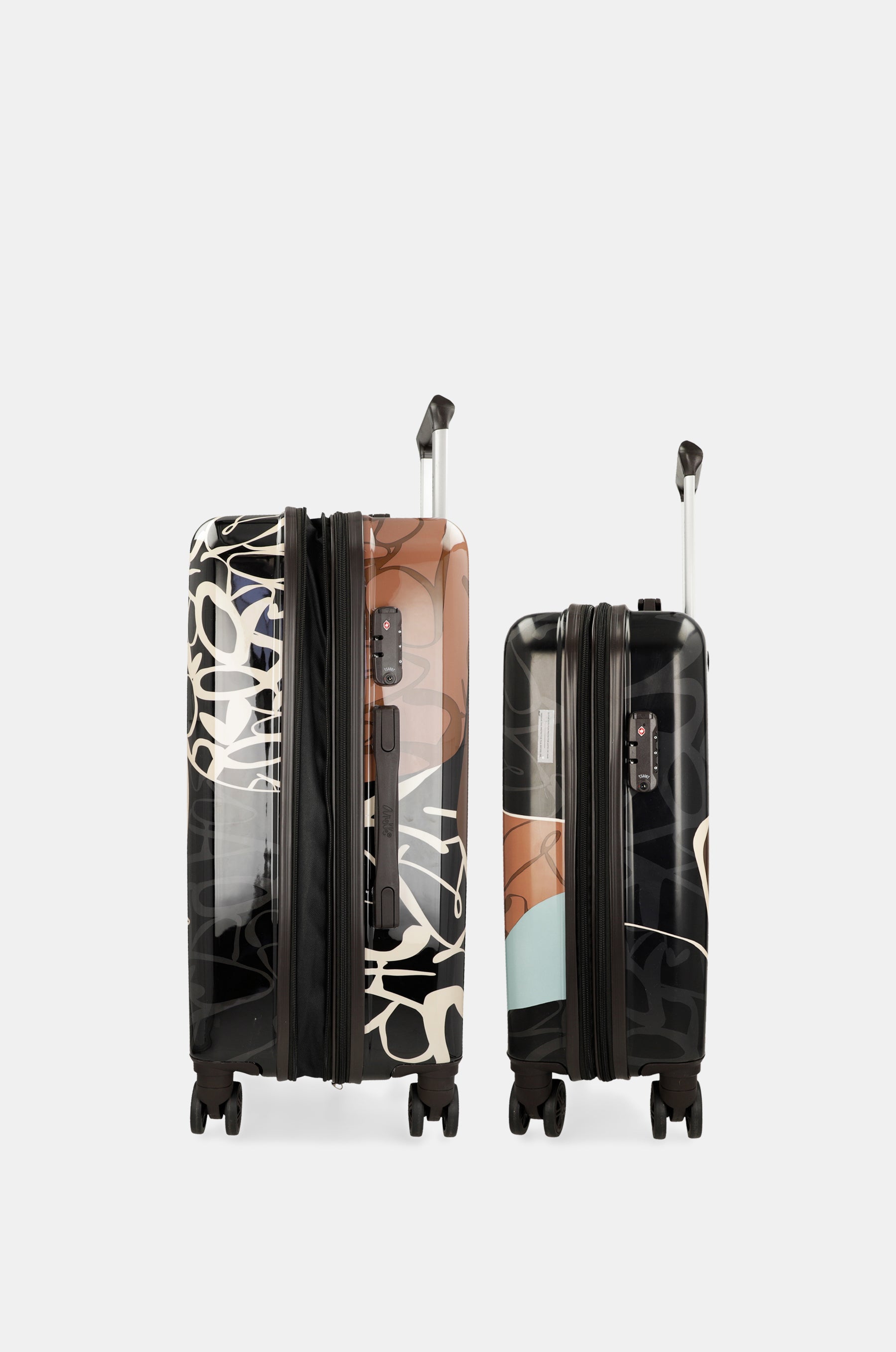 Imaginary luggage set