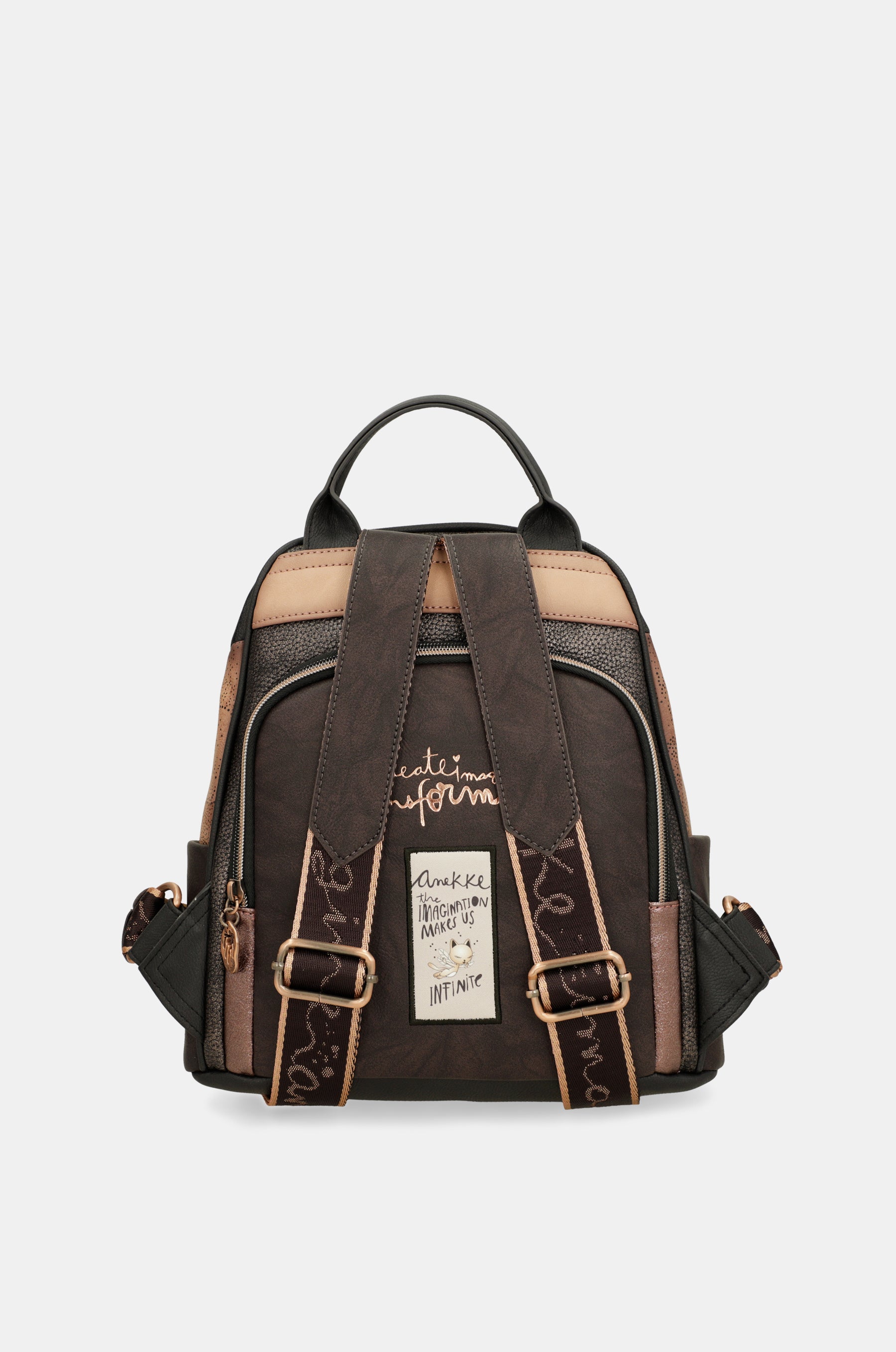 Land backpack for leisure use