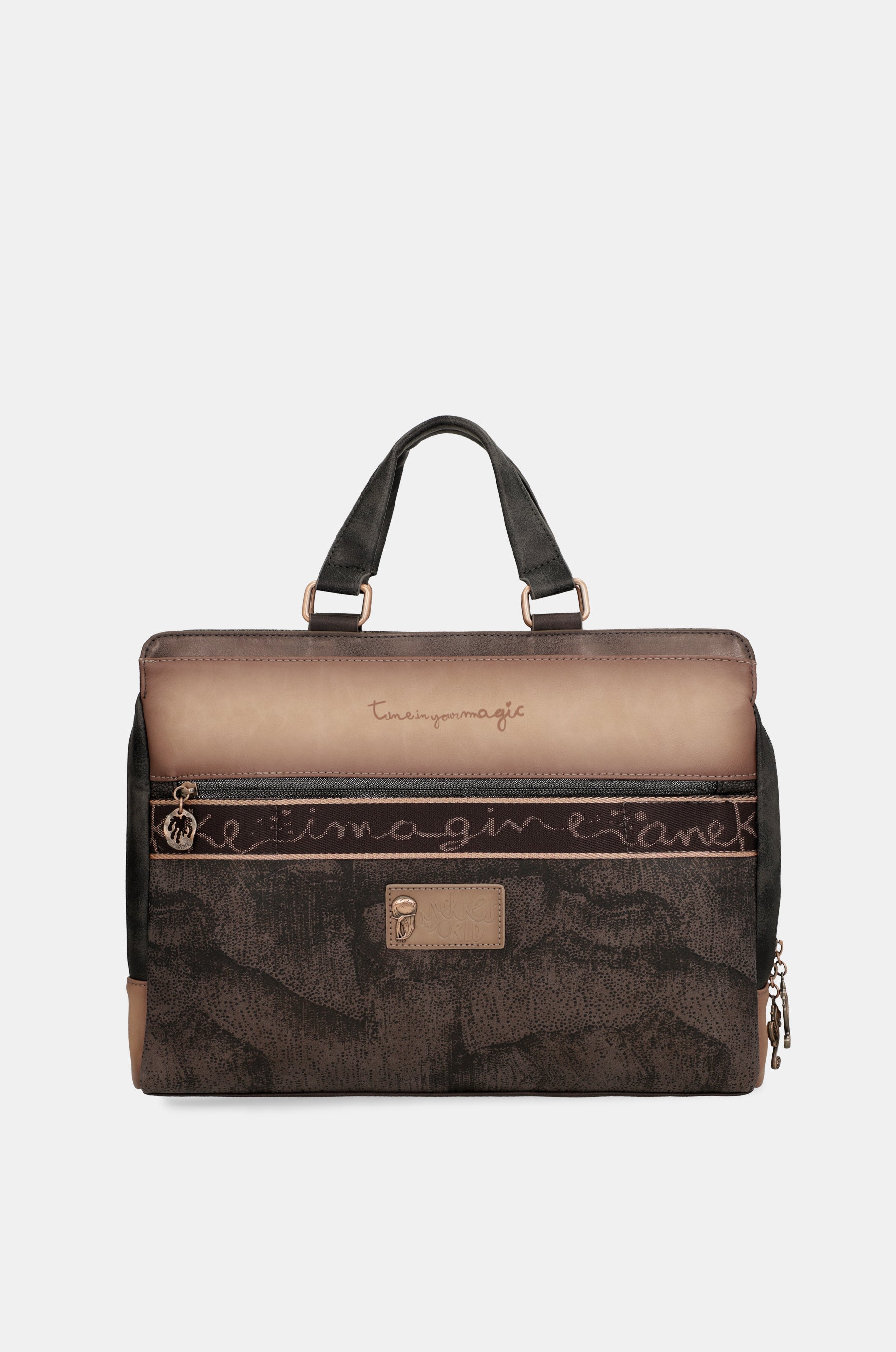 Land briefcase