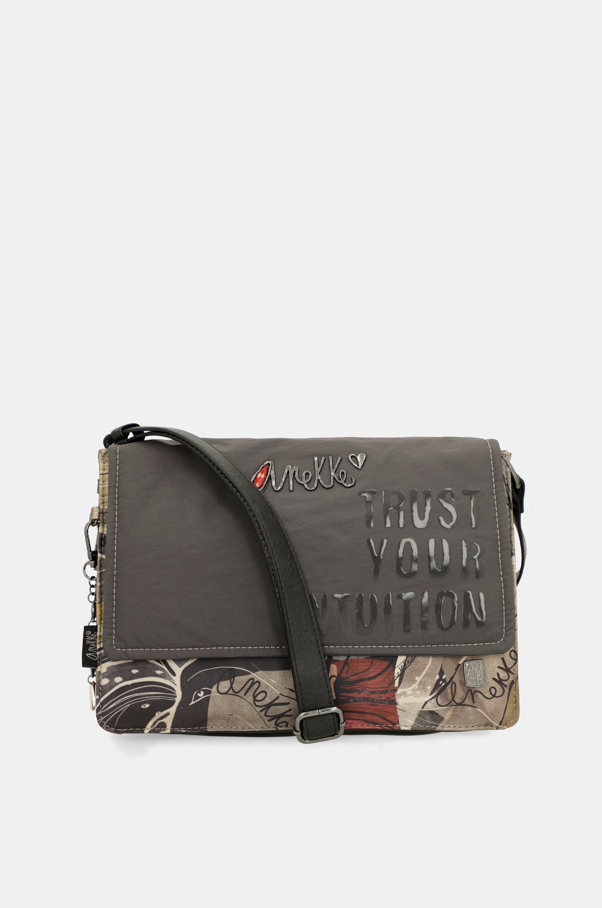 Imaginary flap bag