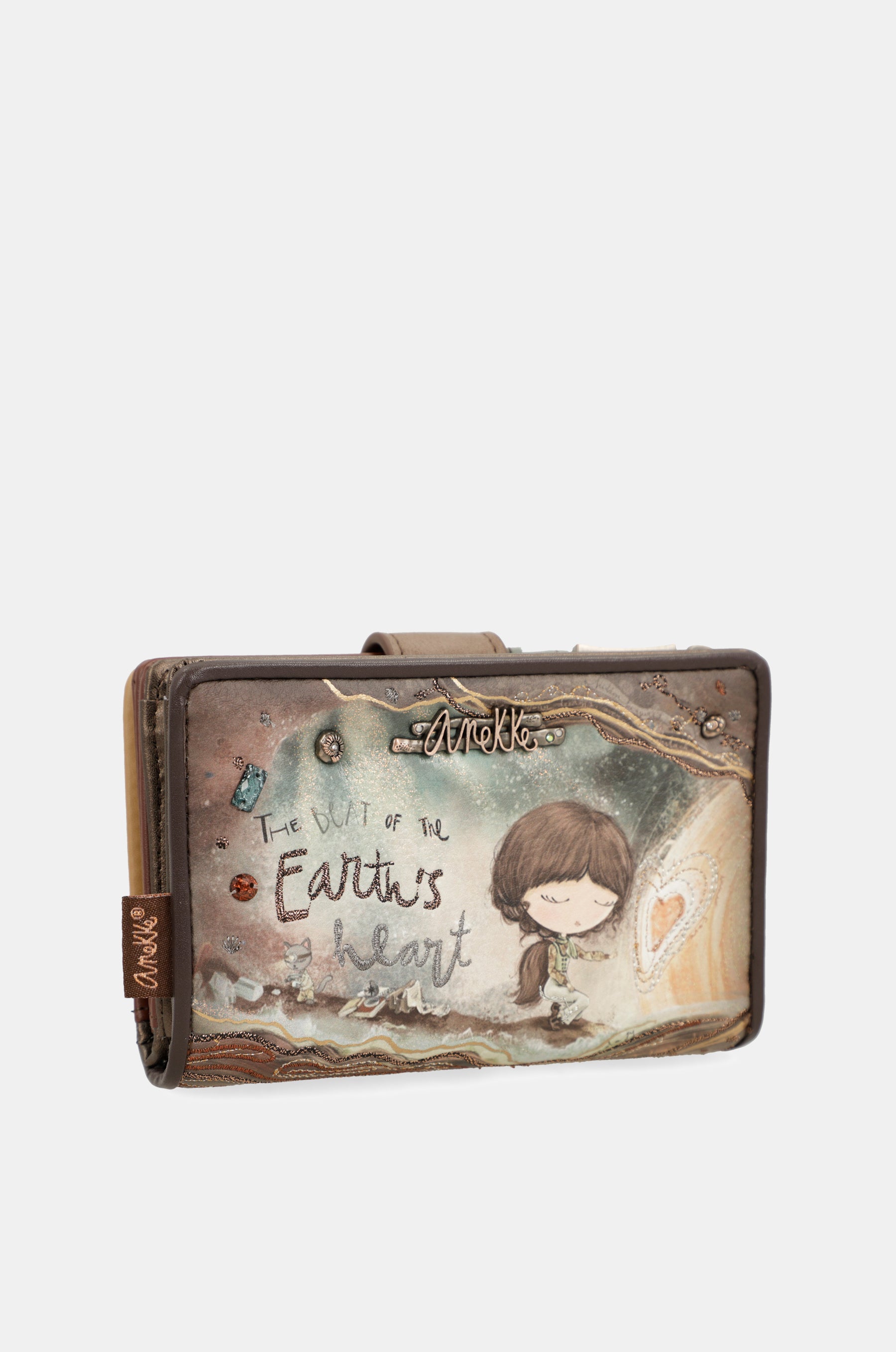 Core medium wallet