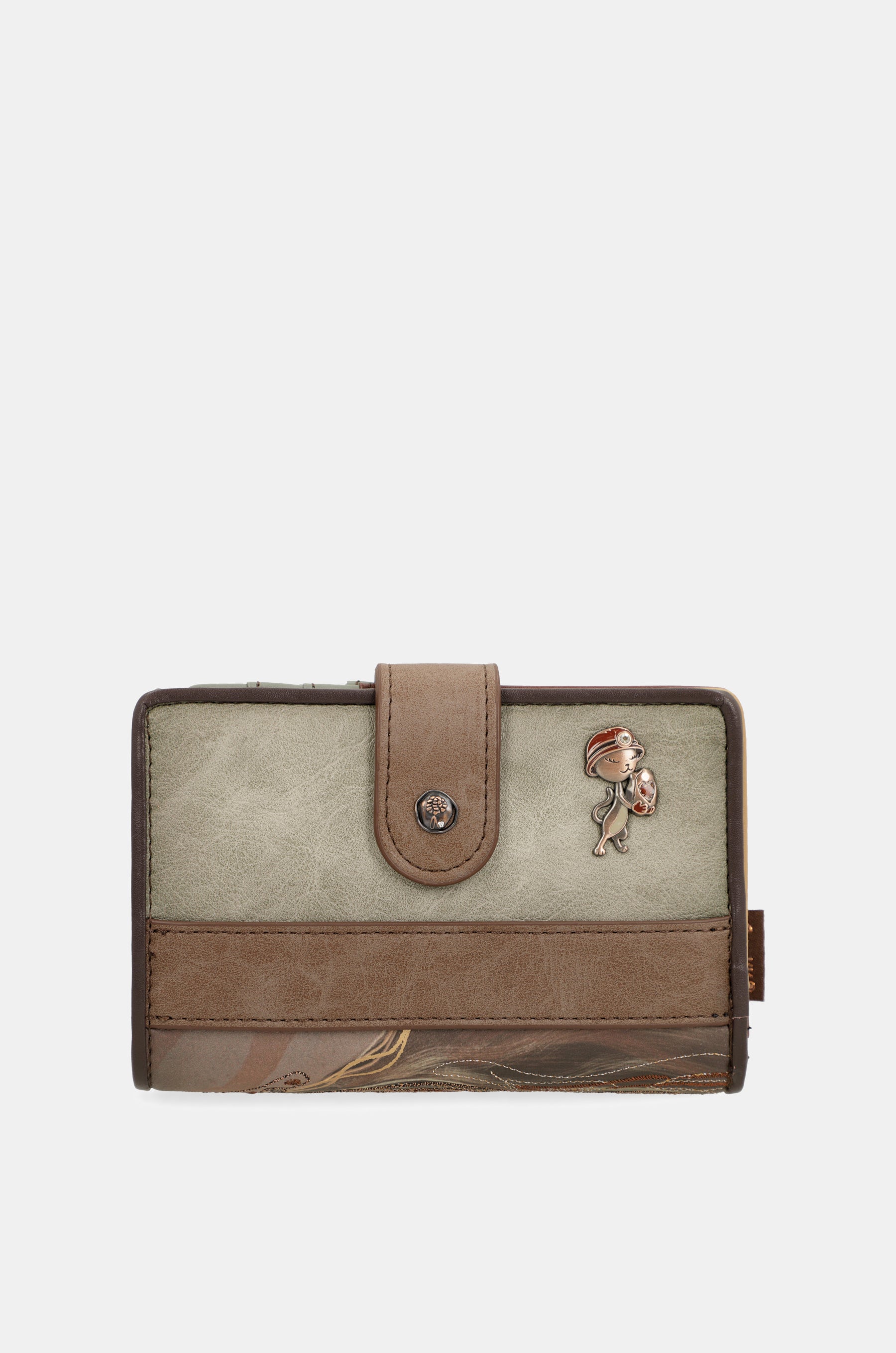 Core medium wallet