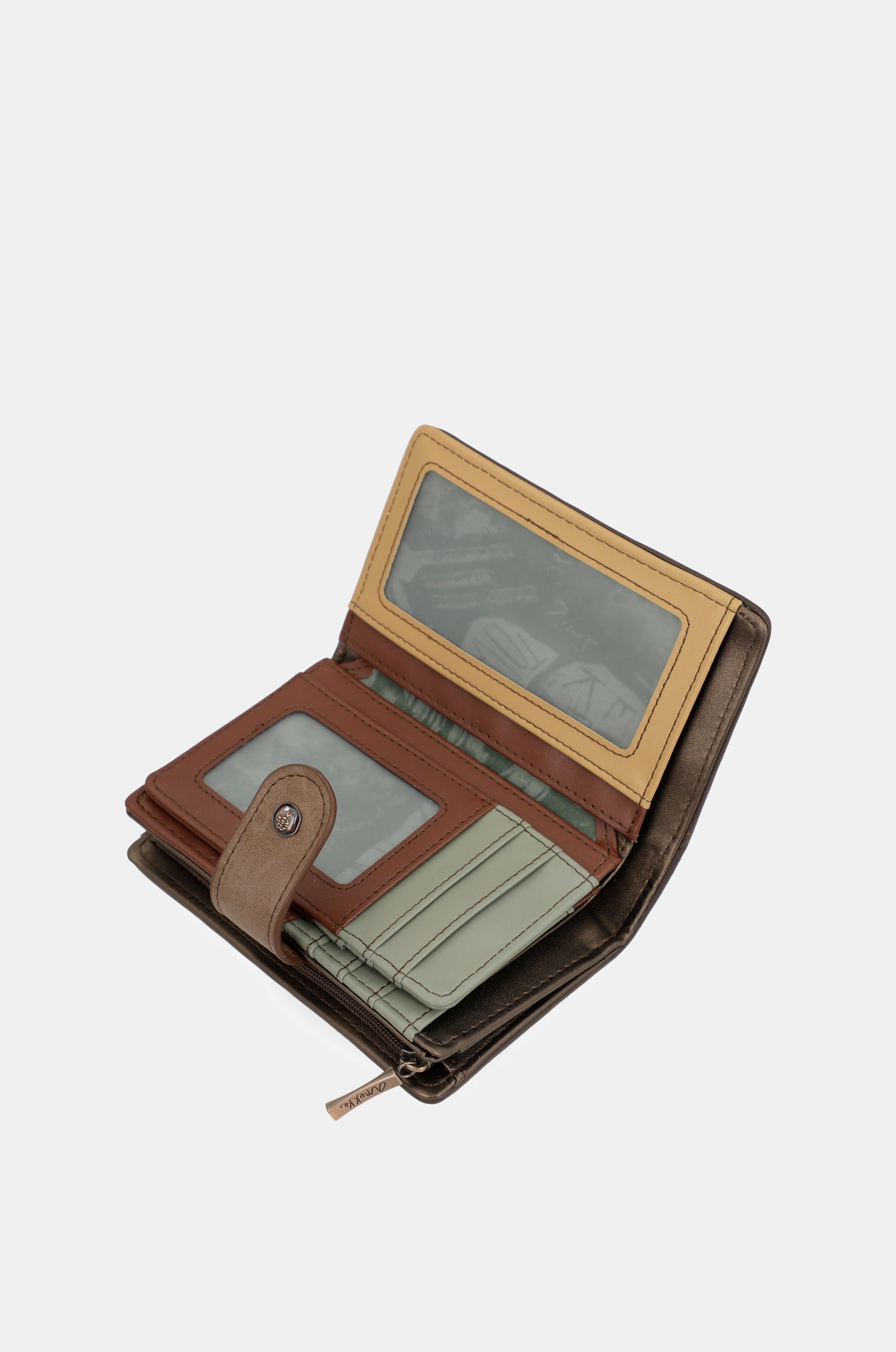 Core medium wallet