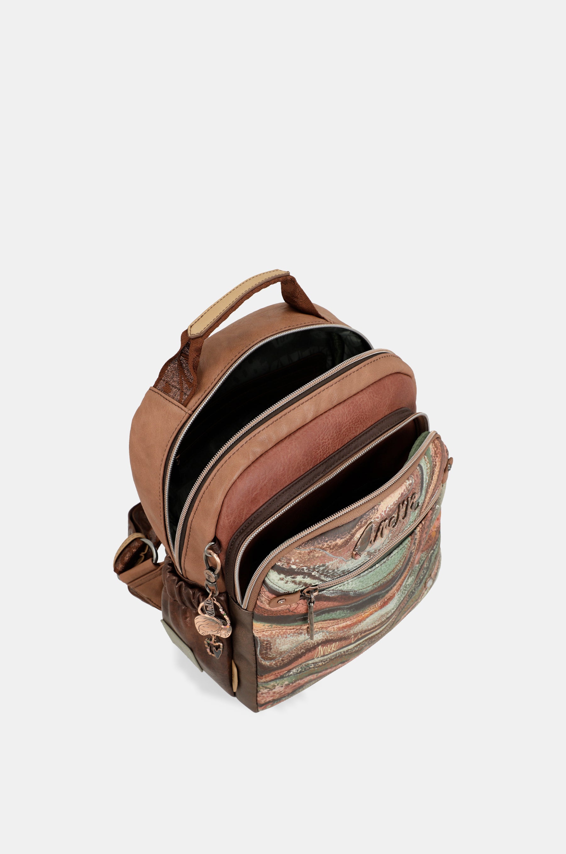 Outer backpack for leisure use