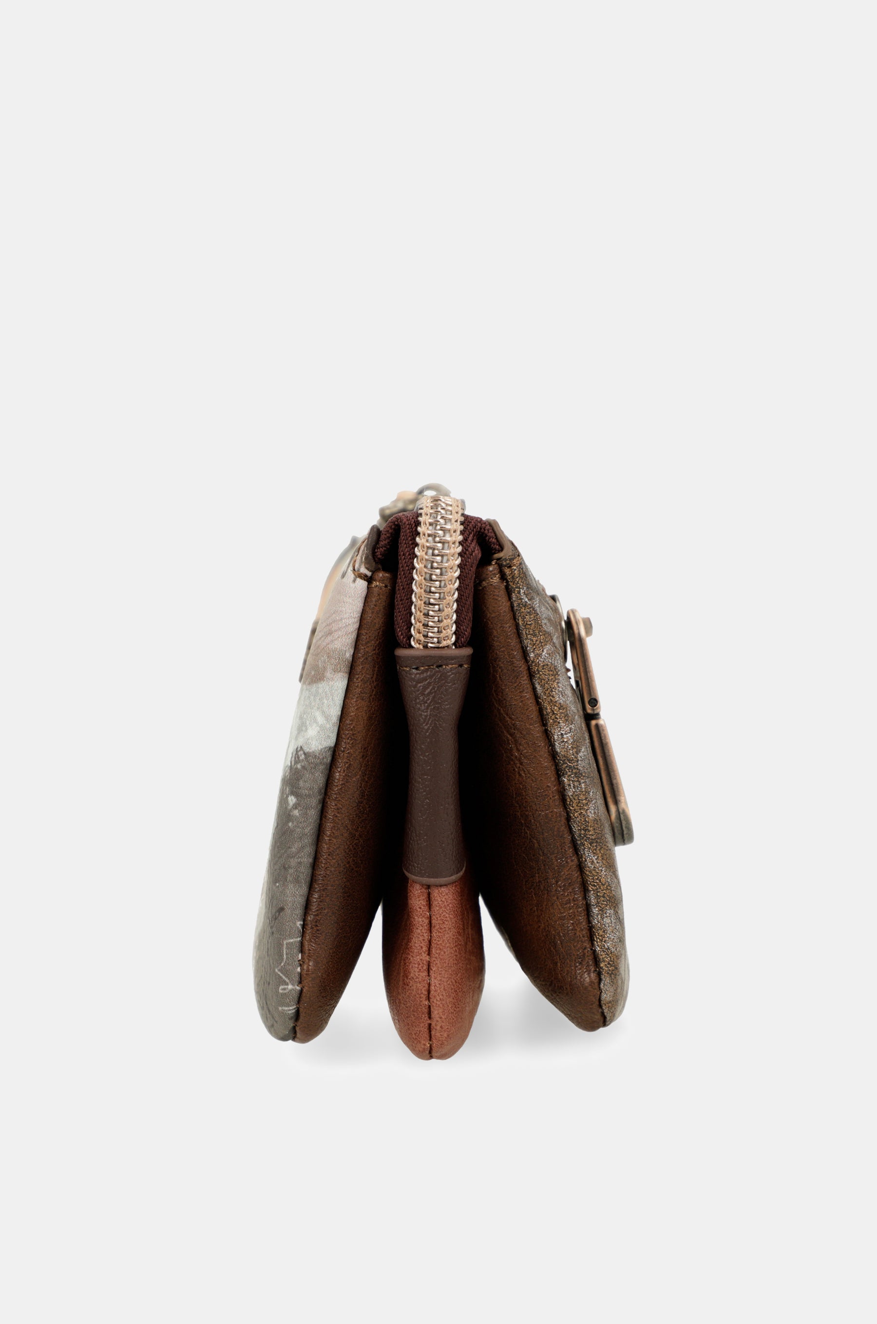Outer 3-compartment coin purse