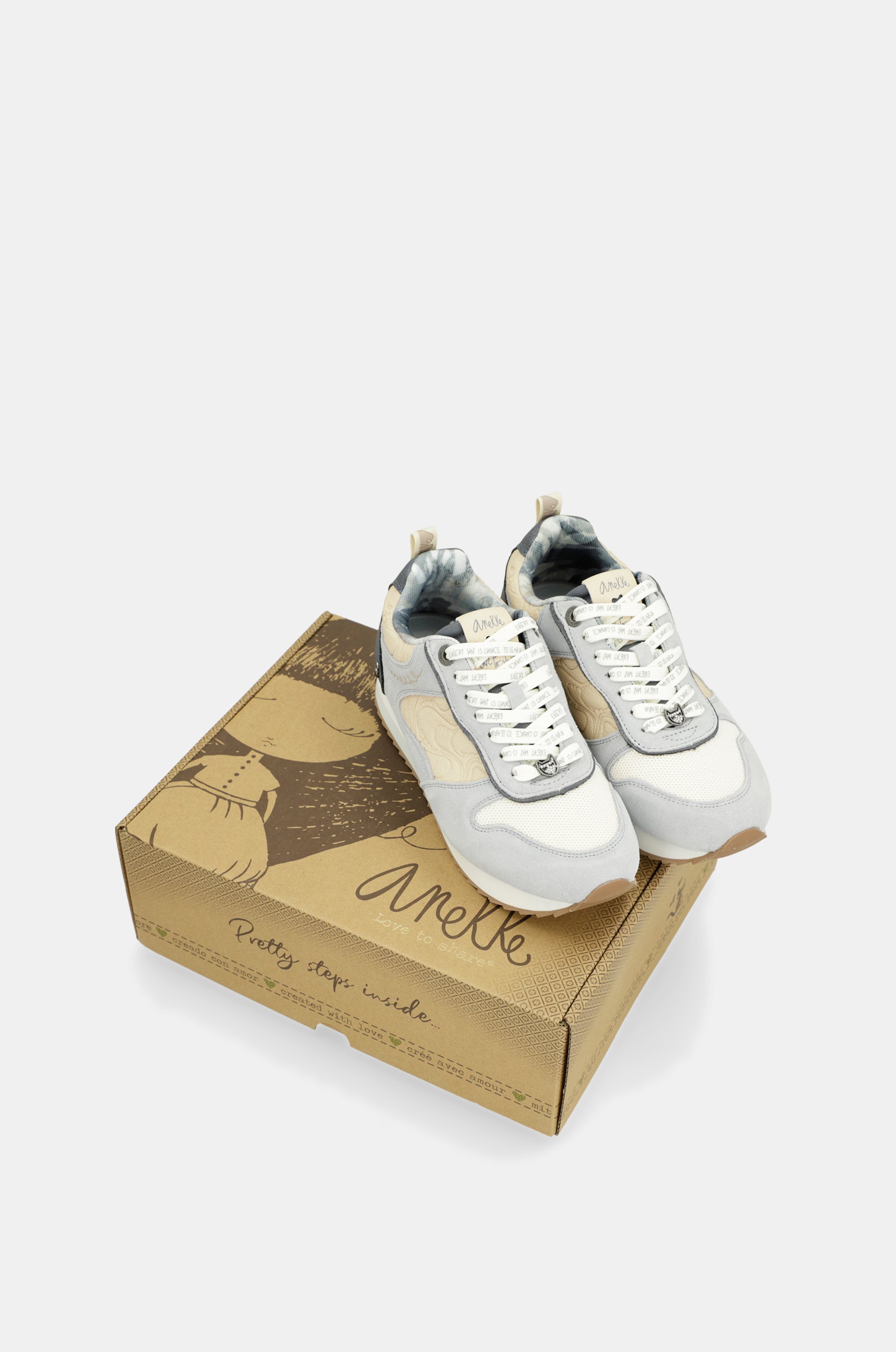 Blue sneakers Whispers