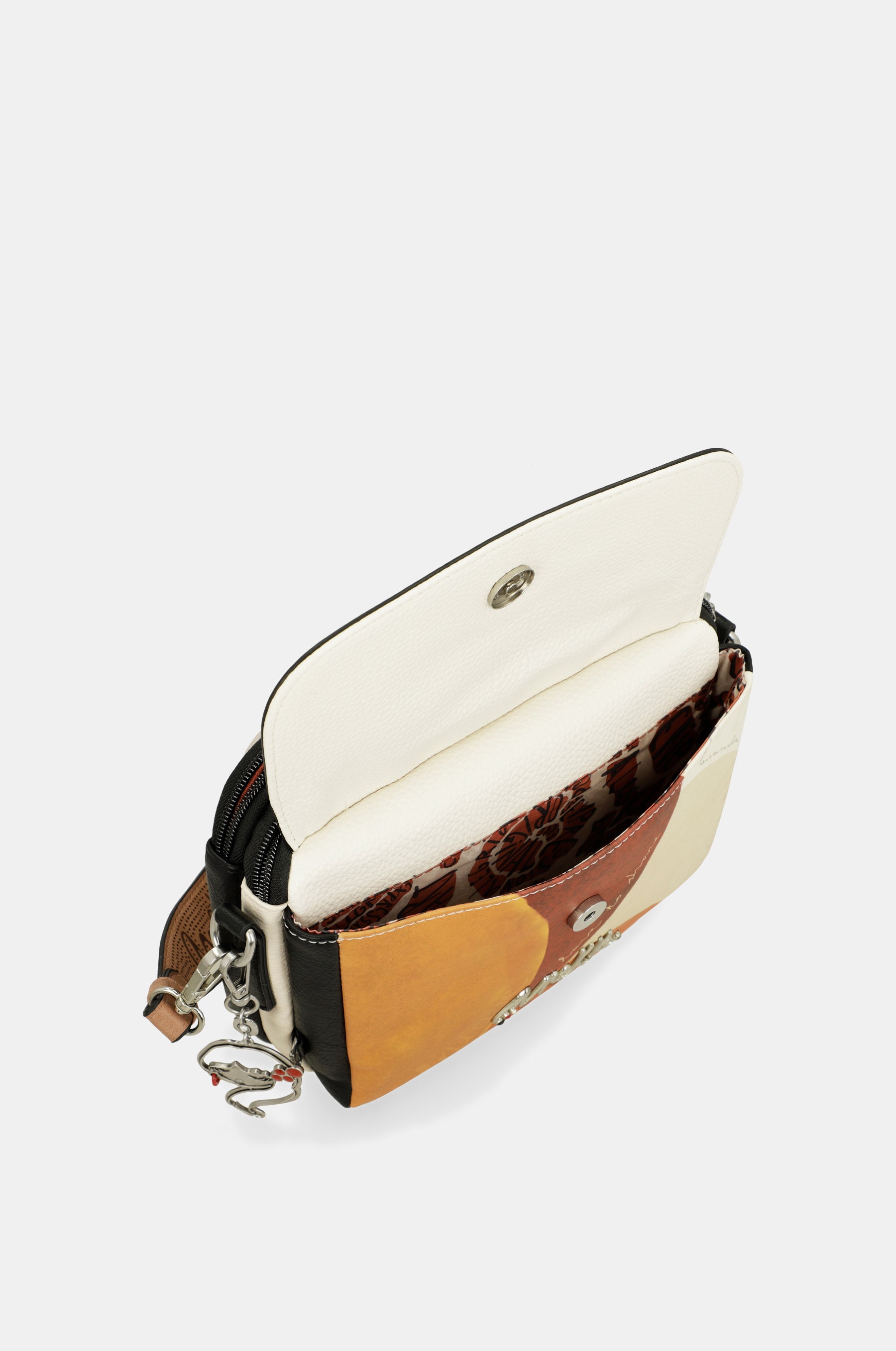 Oval flap crossbody bag Alma