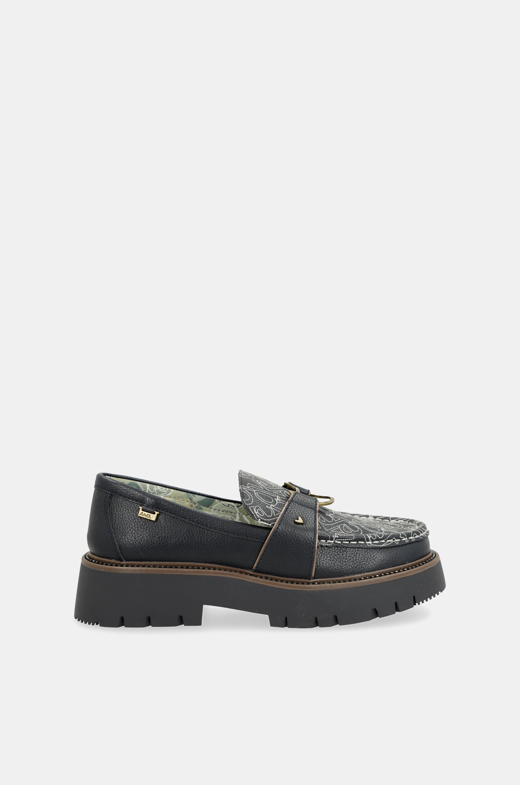 Towanda navy blue loafers