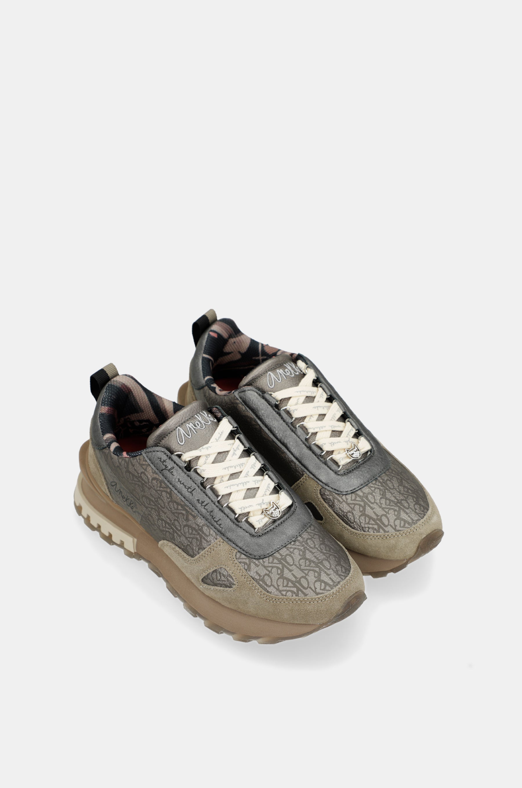 Metallic beige sneakers