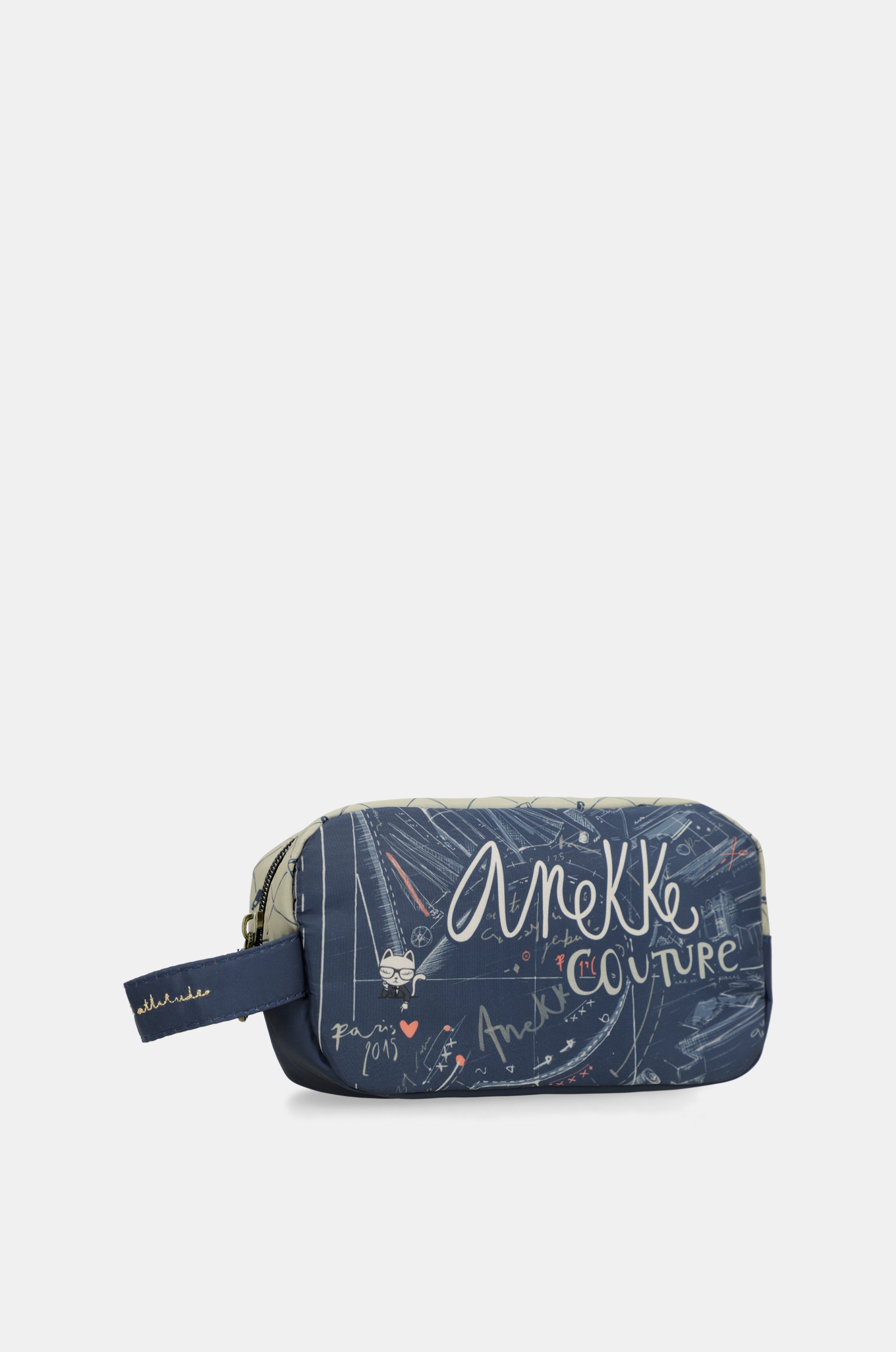 Travel toiletry bag