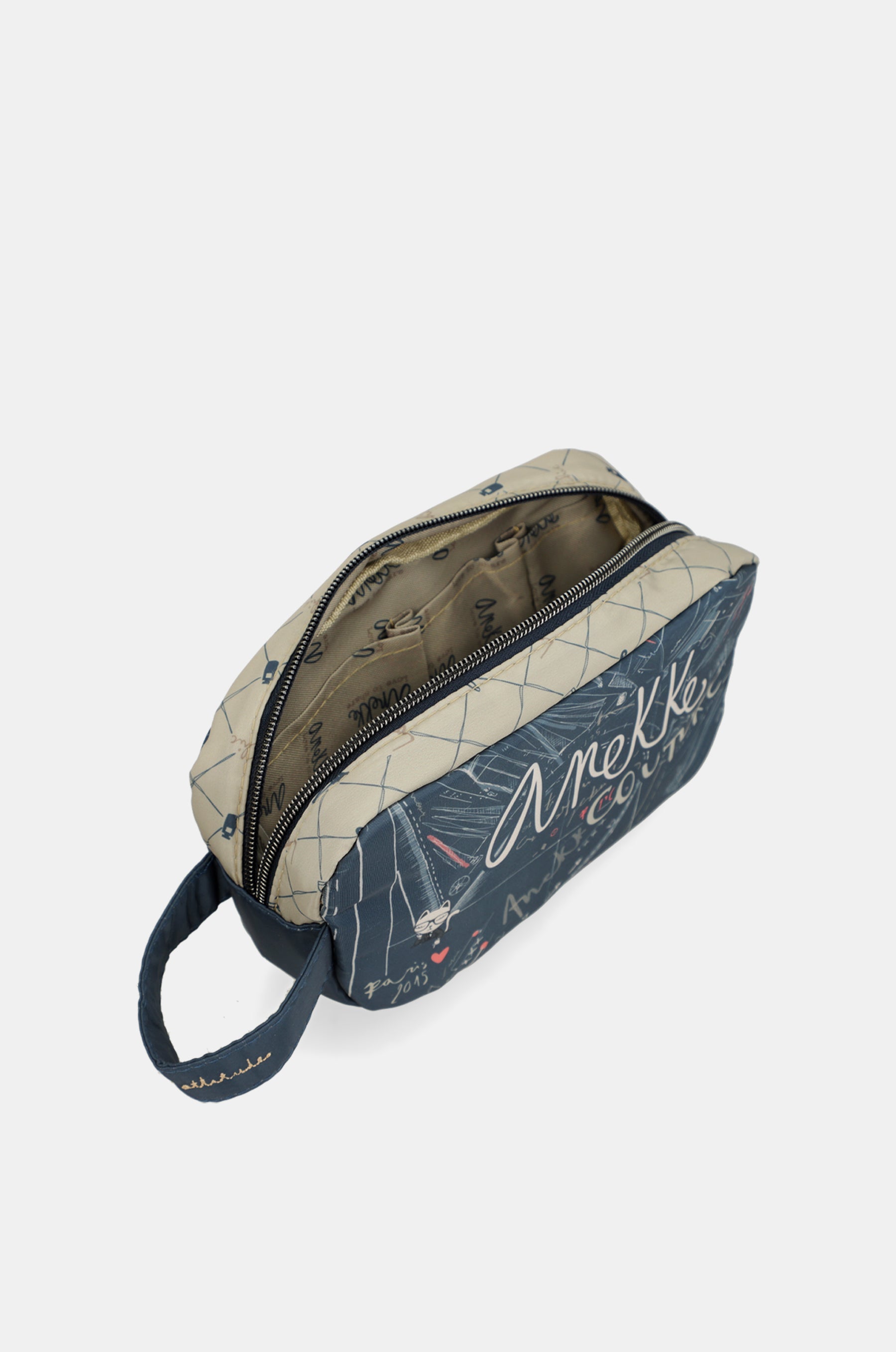 Travel toiletry bag