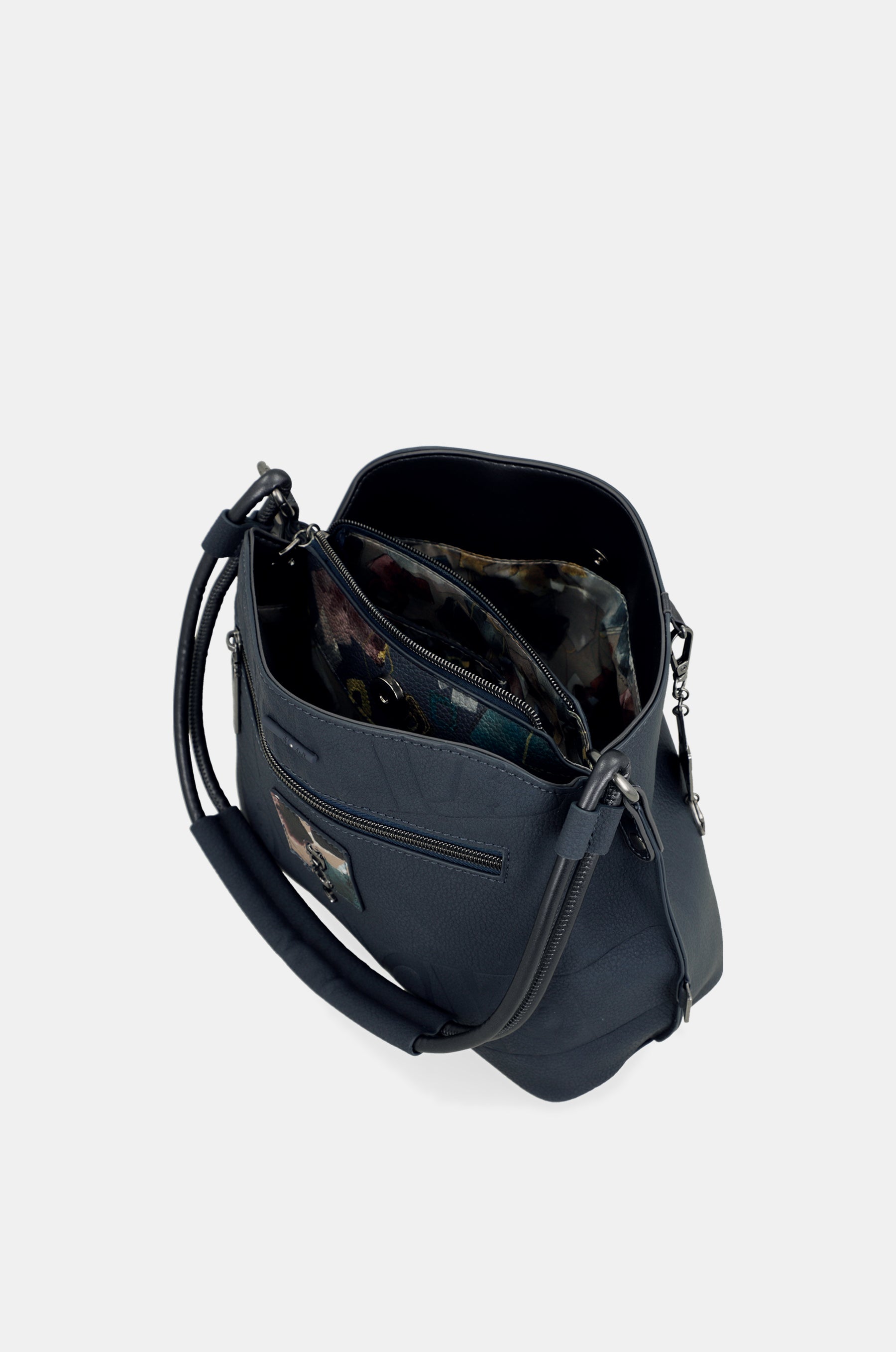 Evolution shoulder bag with shoulder strap