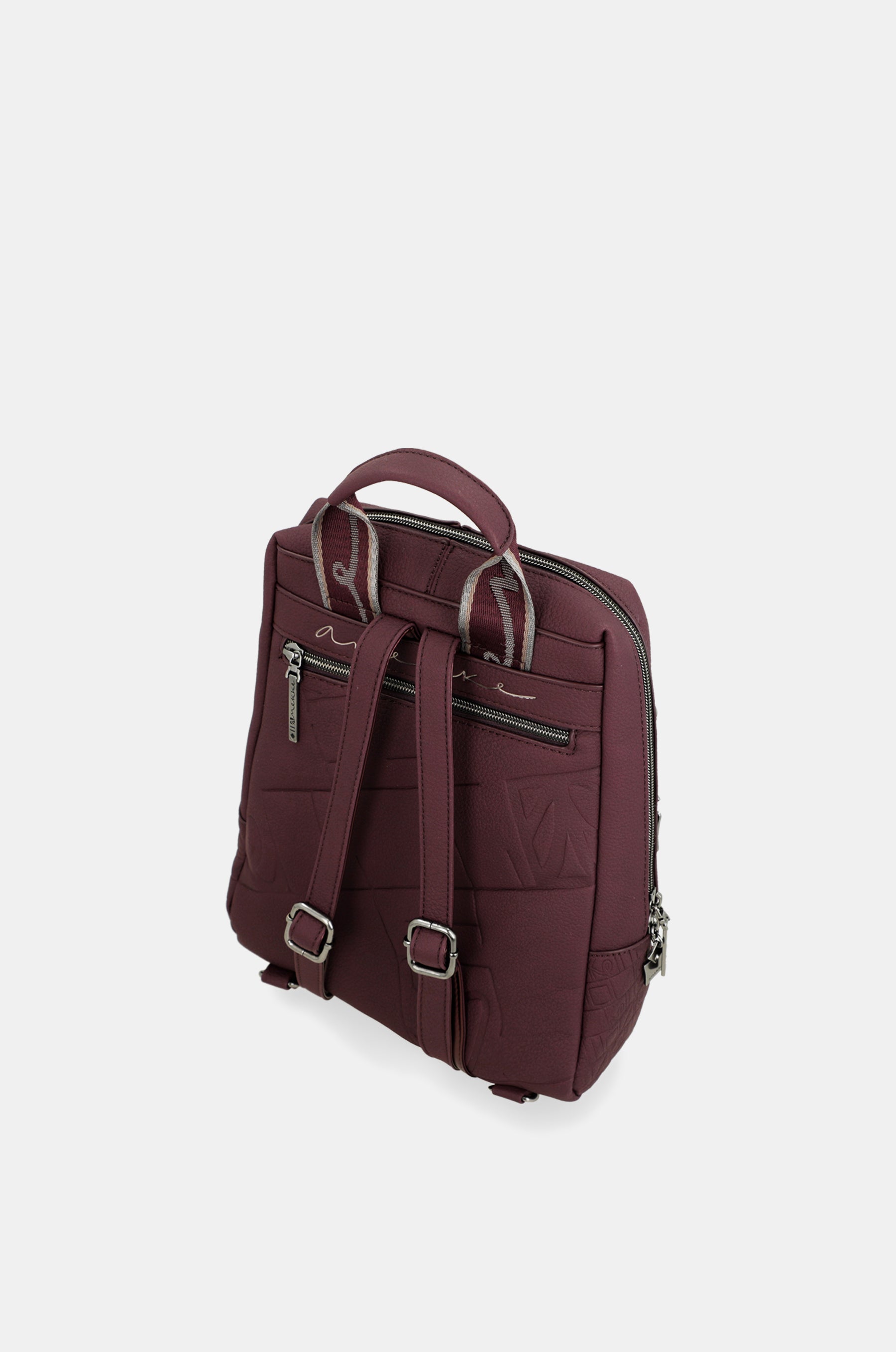 Evolution backpack for leisure use