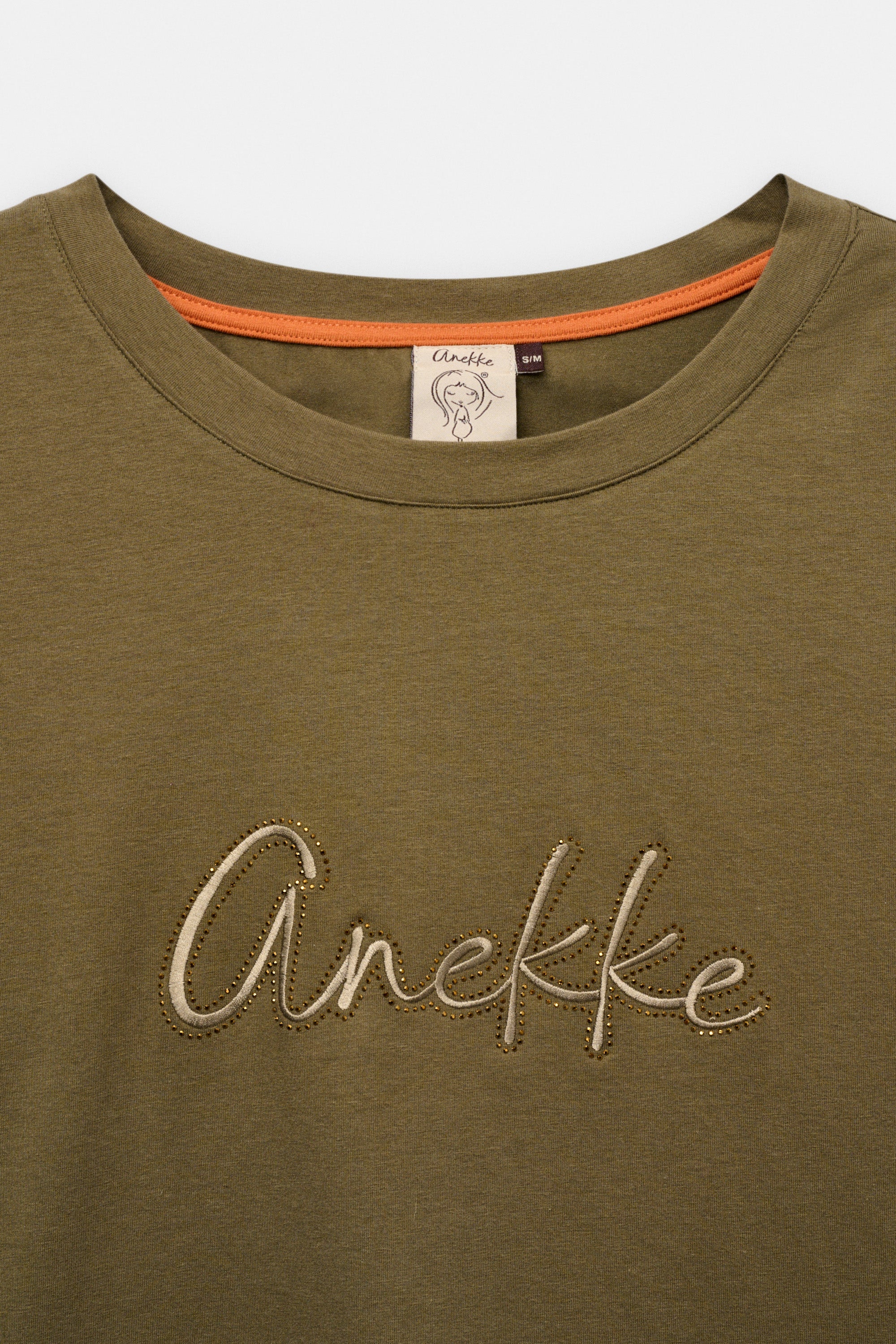 Green short-sleeve T-shirt