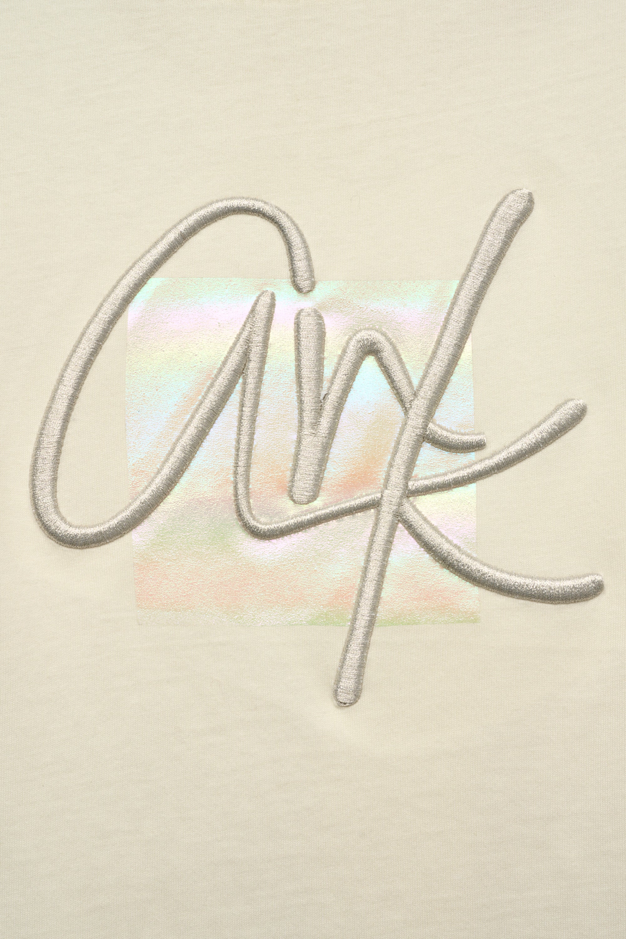 Beige puff-sleeve T-shirt