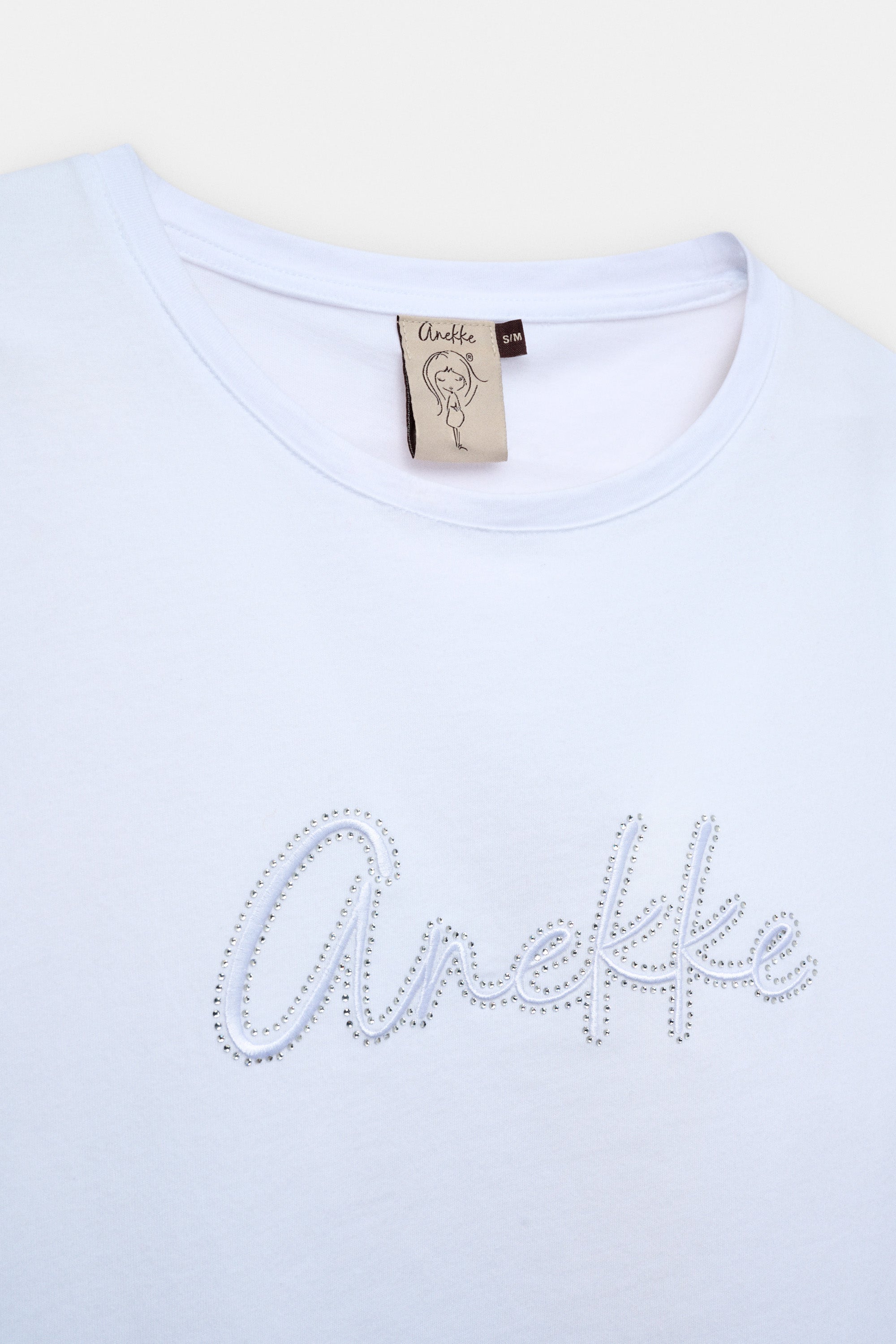 White short-sleeve T-shirt