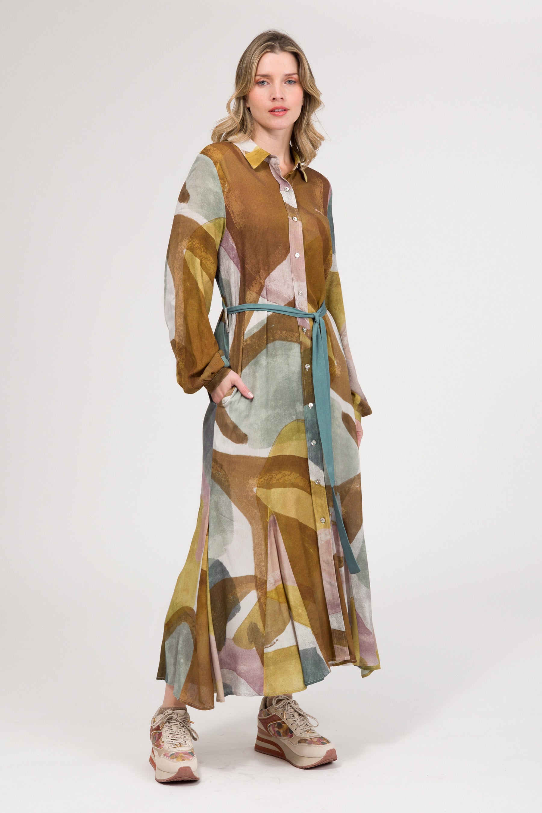 Long-sleeve midi dress