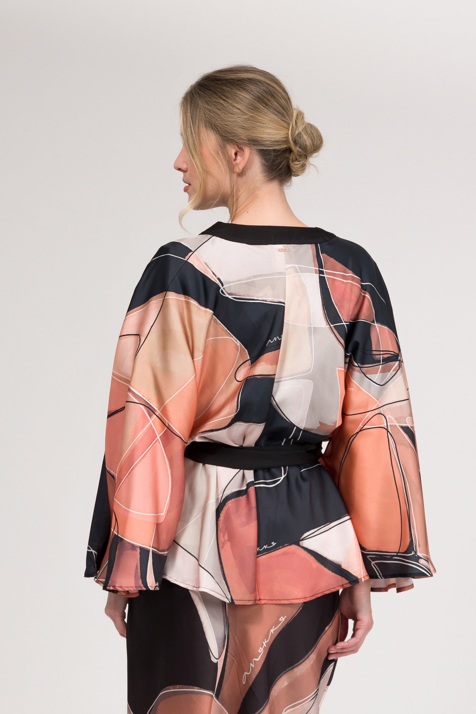 Printed kimono