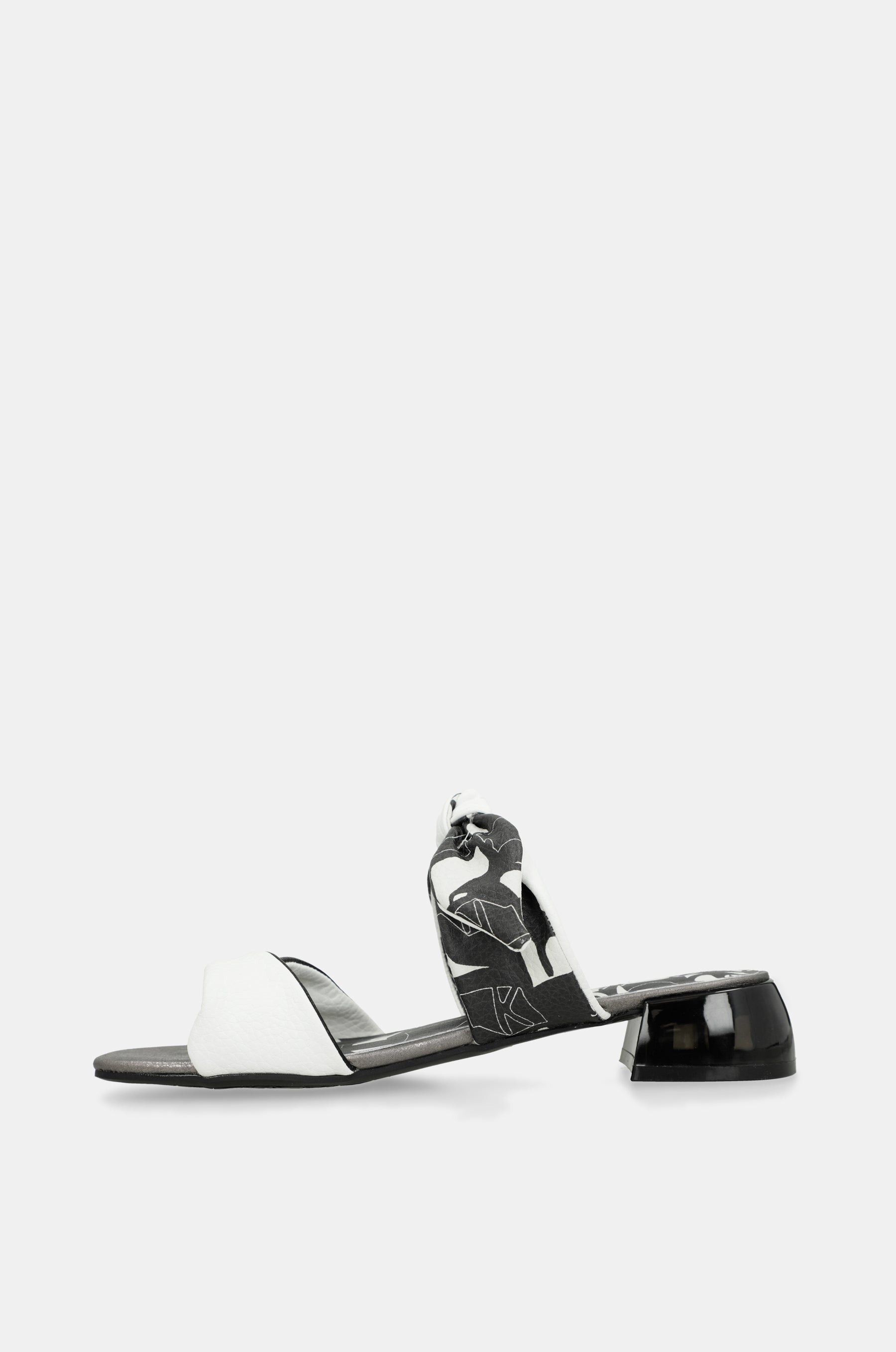 Bloom heeled sandals with knot
