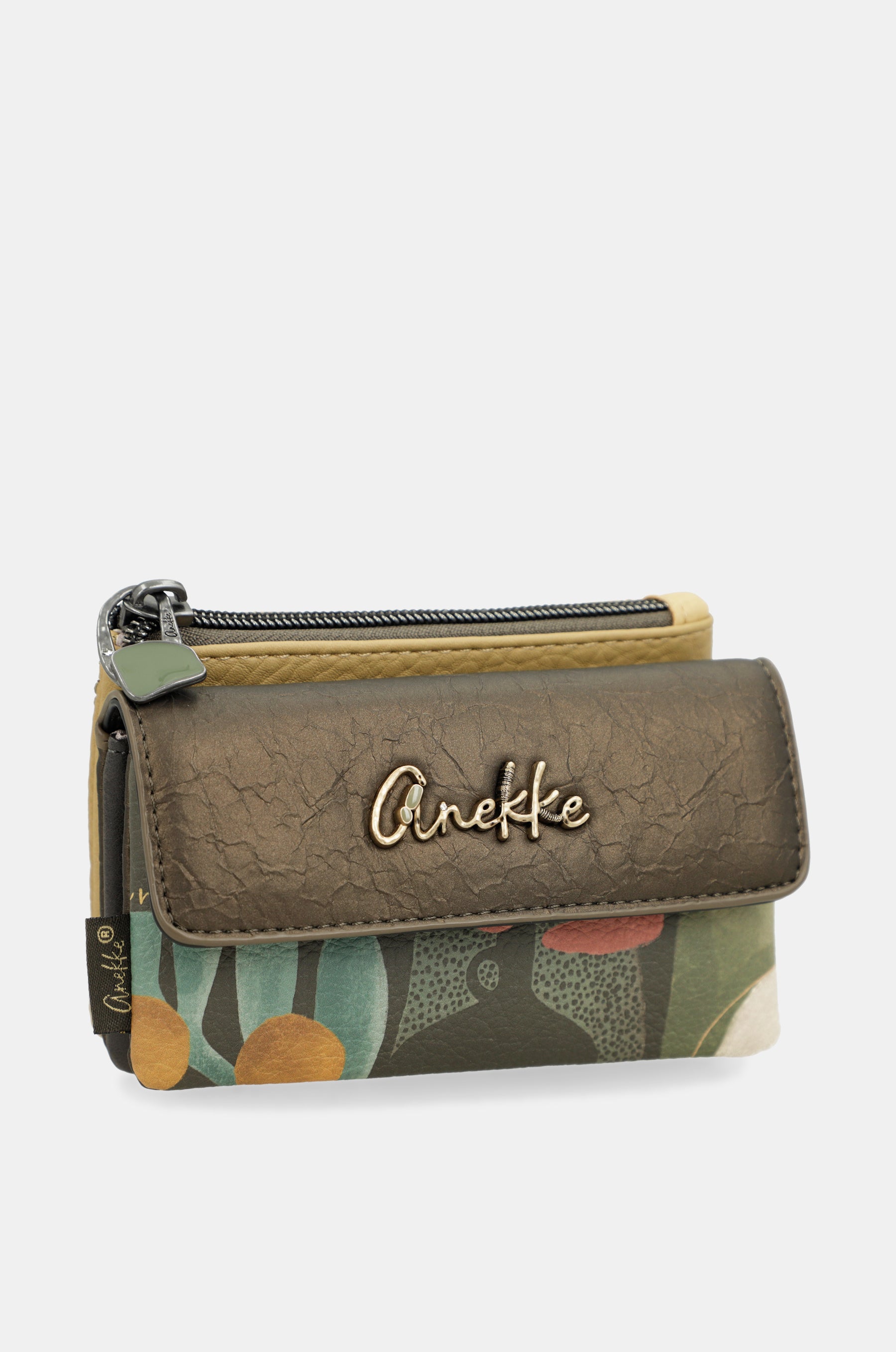 Purse Amphora with flap