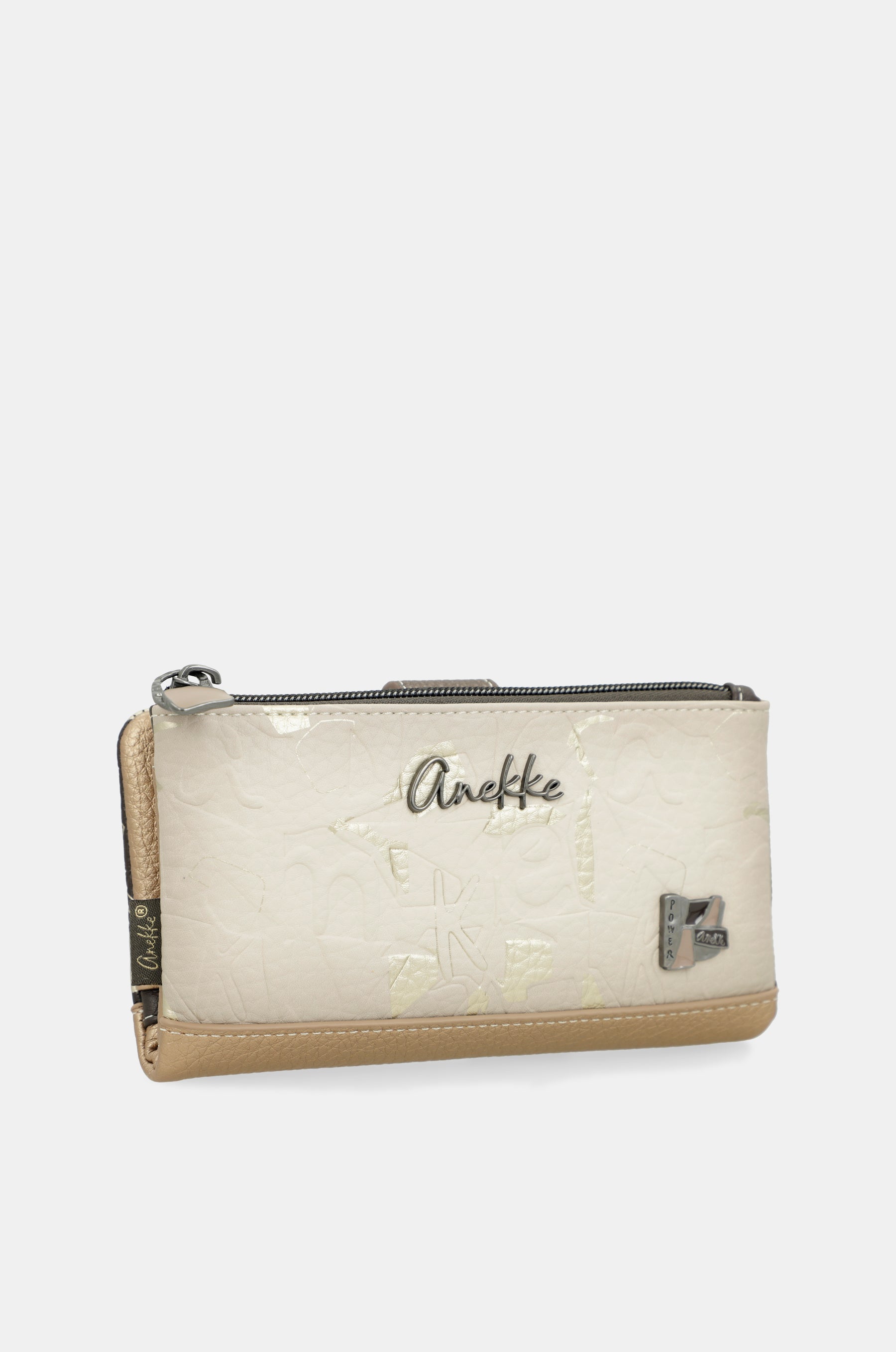 Soft wallet Bloom