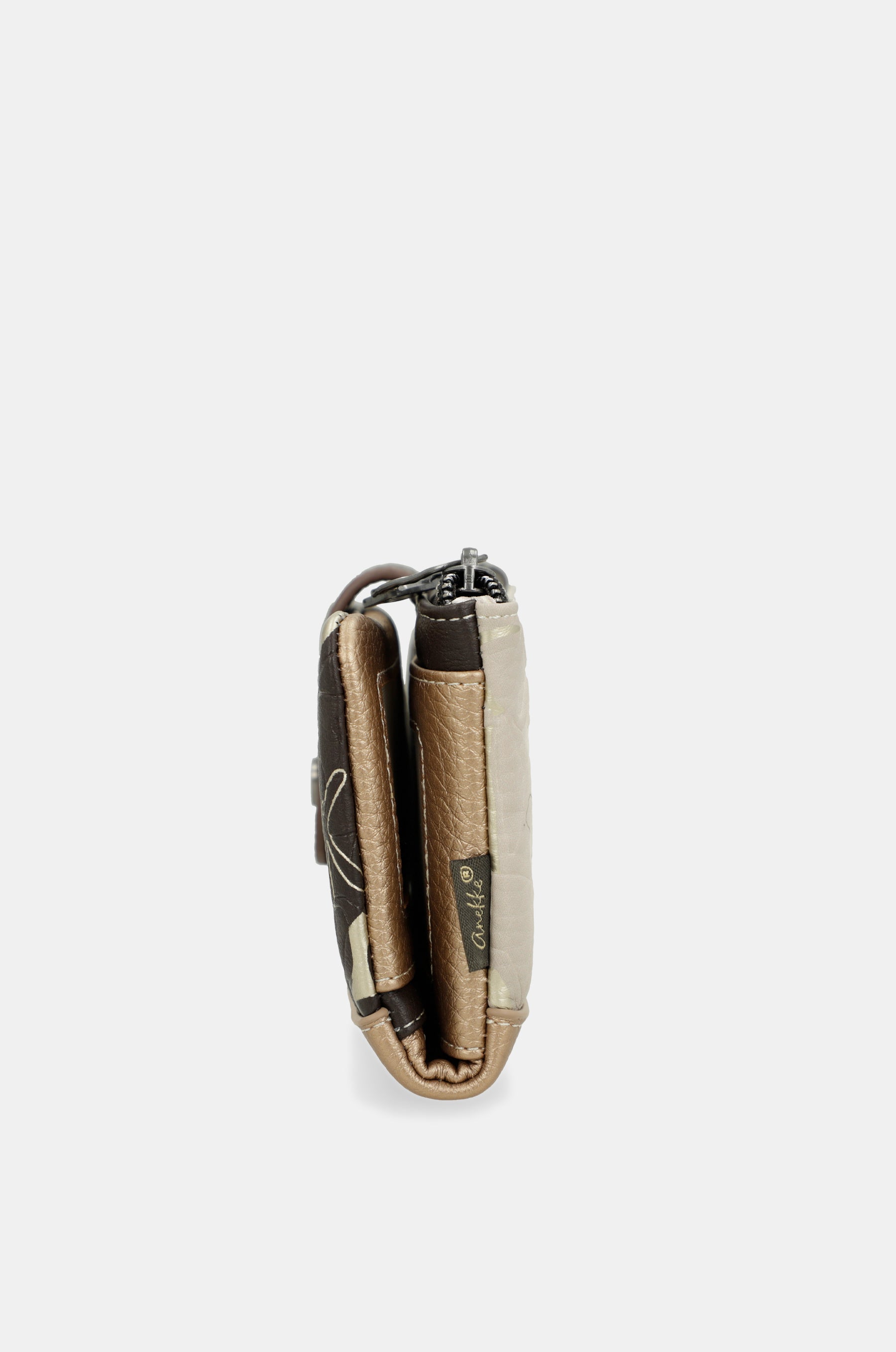 Soft wallet Bloom