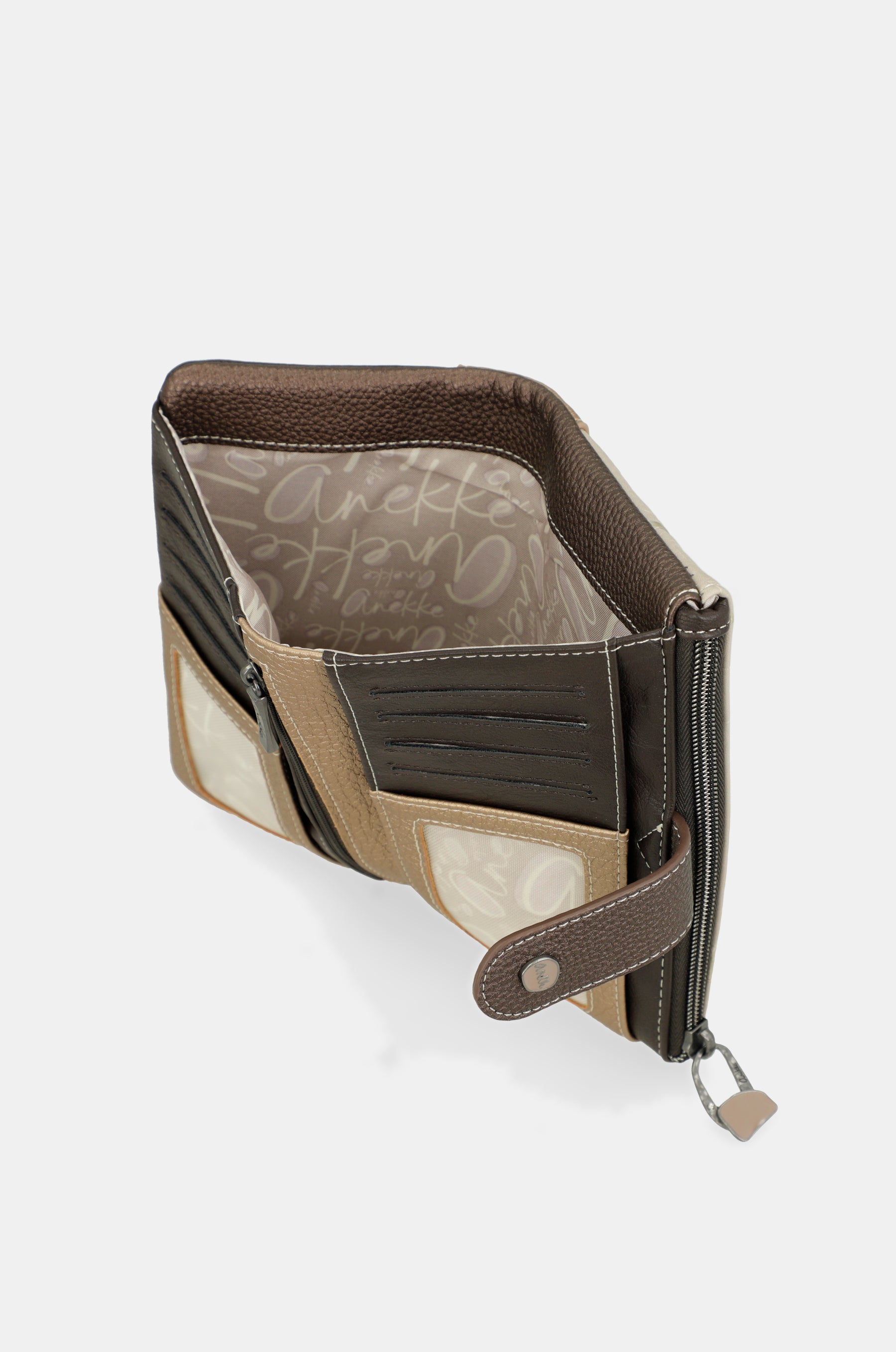 Soft wallet Bloom