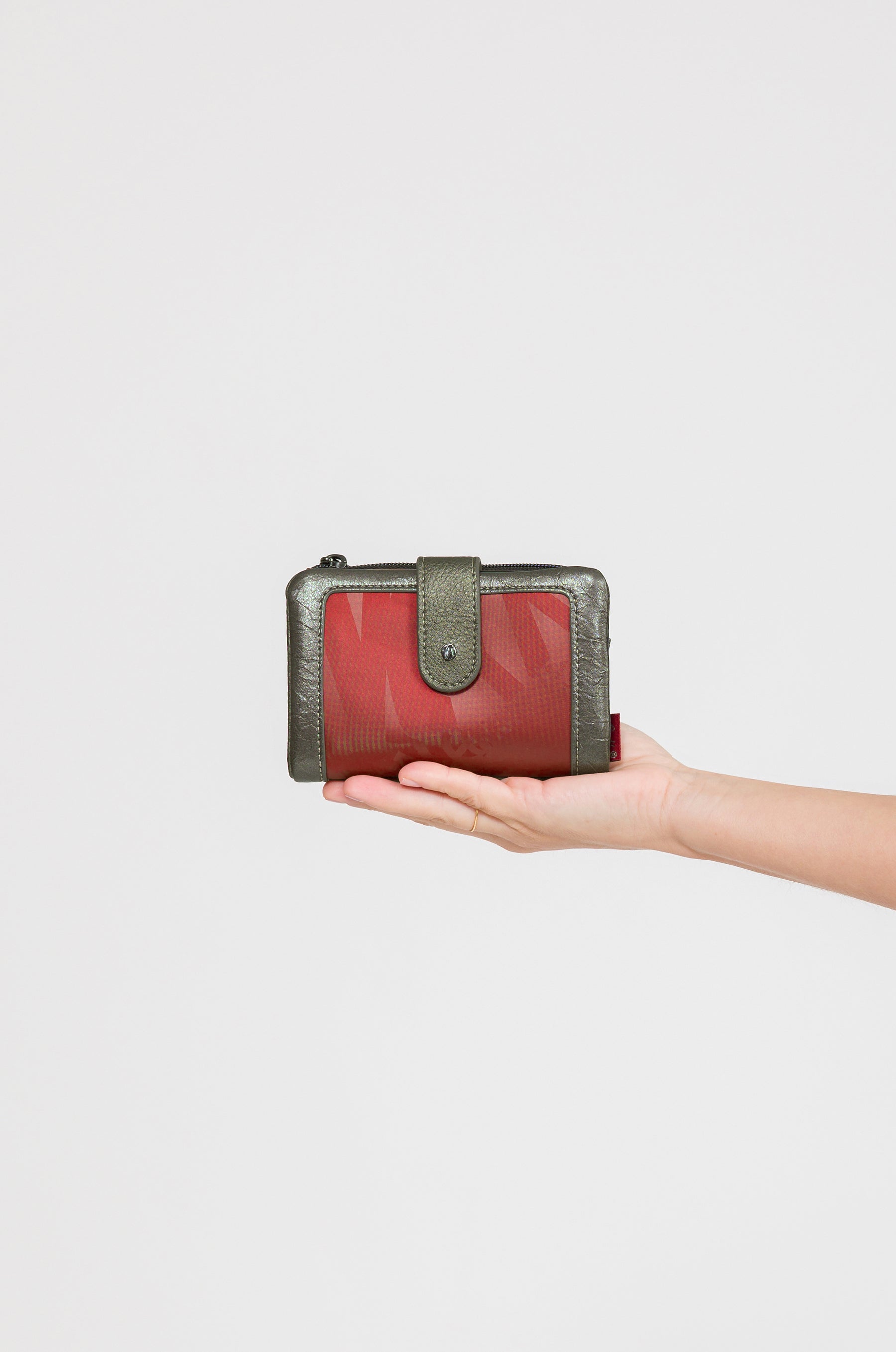 Soft RFID wallet Khroma