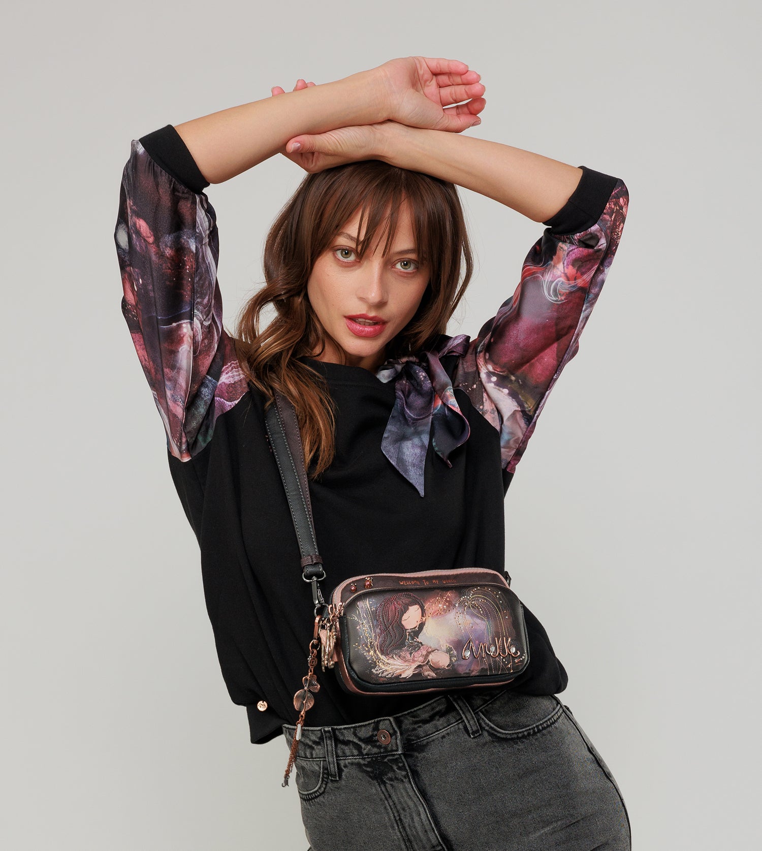 Dreamverse 2-compartment small crossbody bag