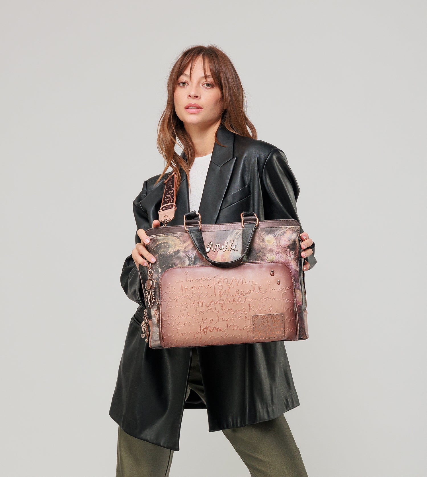 Land briefcase
