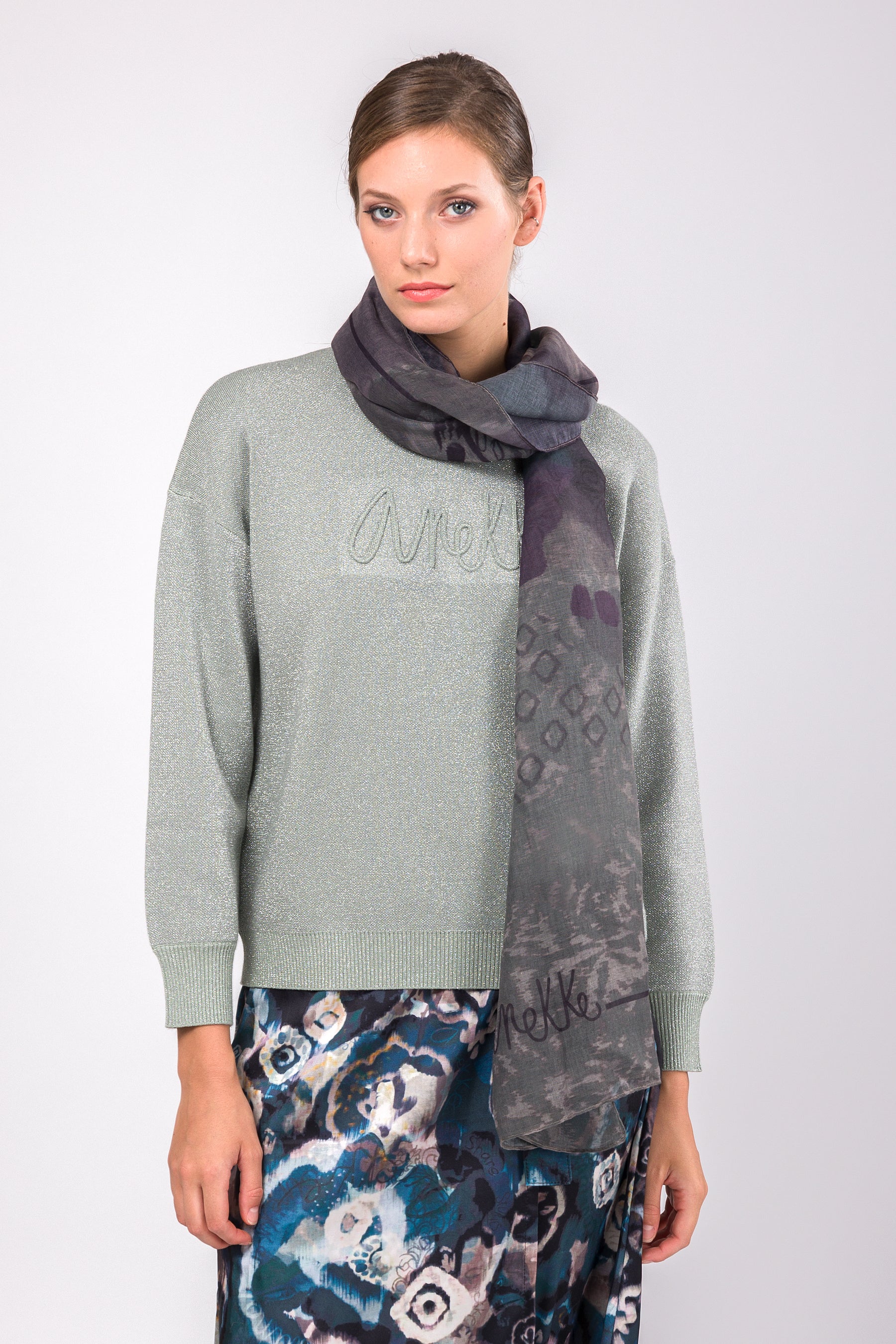 Evolution scarf