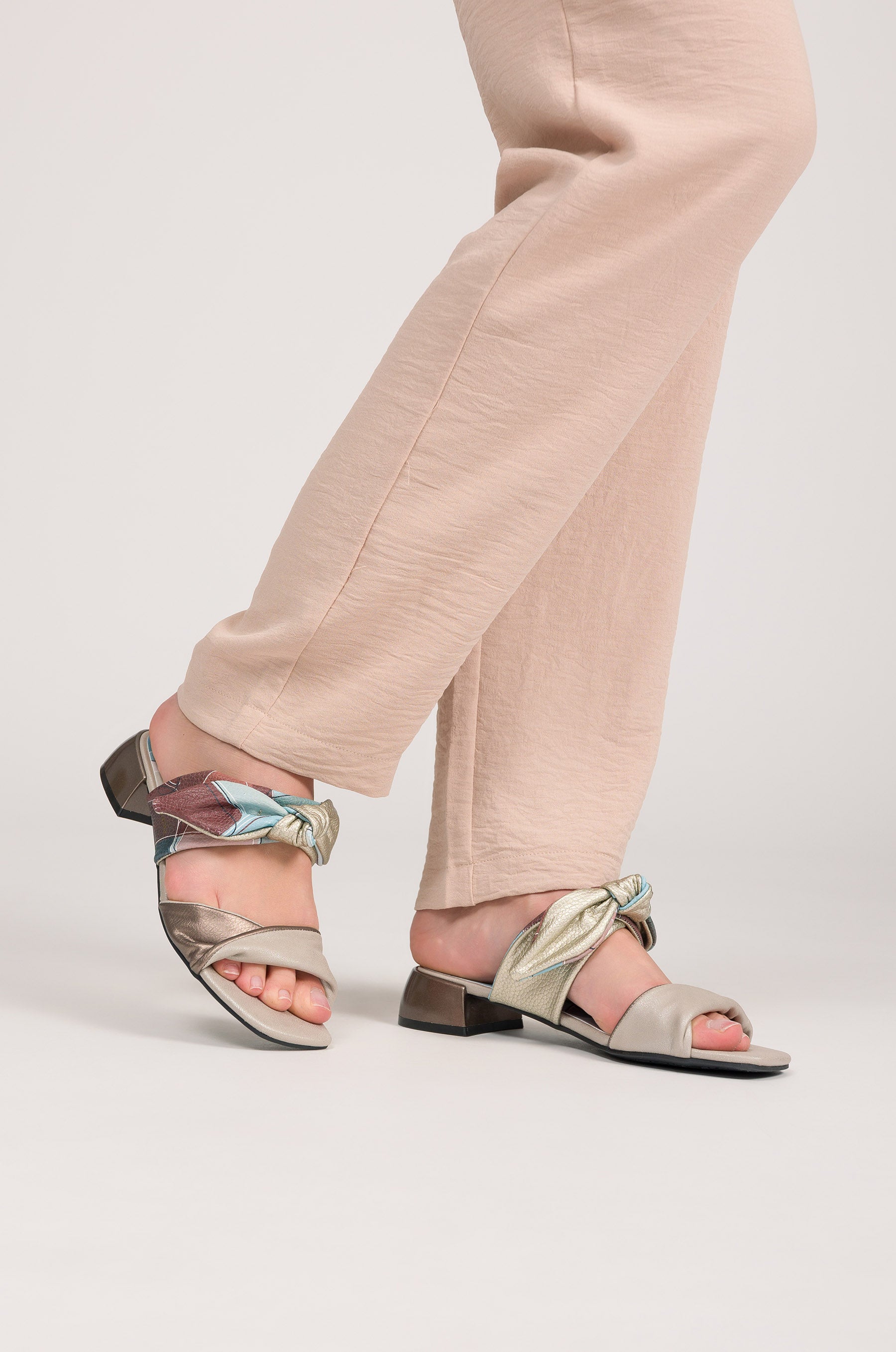 Auralis heeled sandals with knot