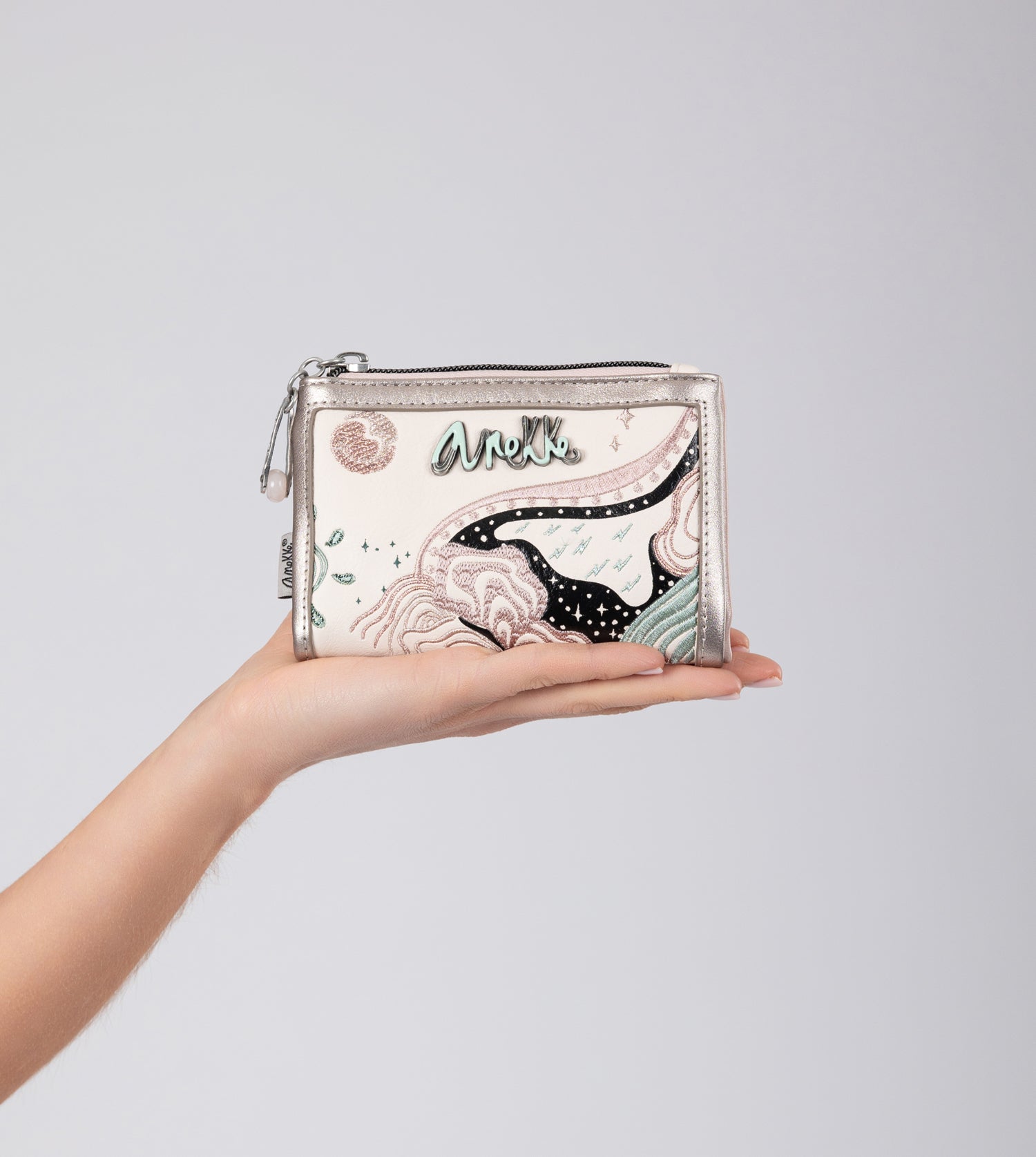 Psicodelic flexible RFID wallet