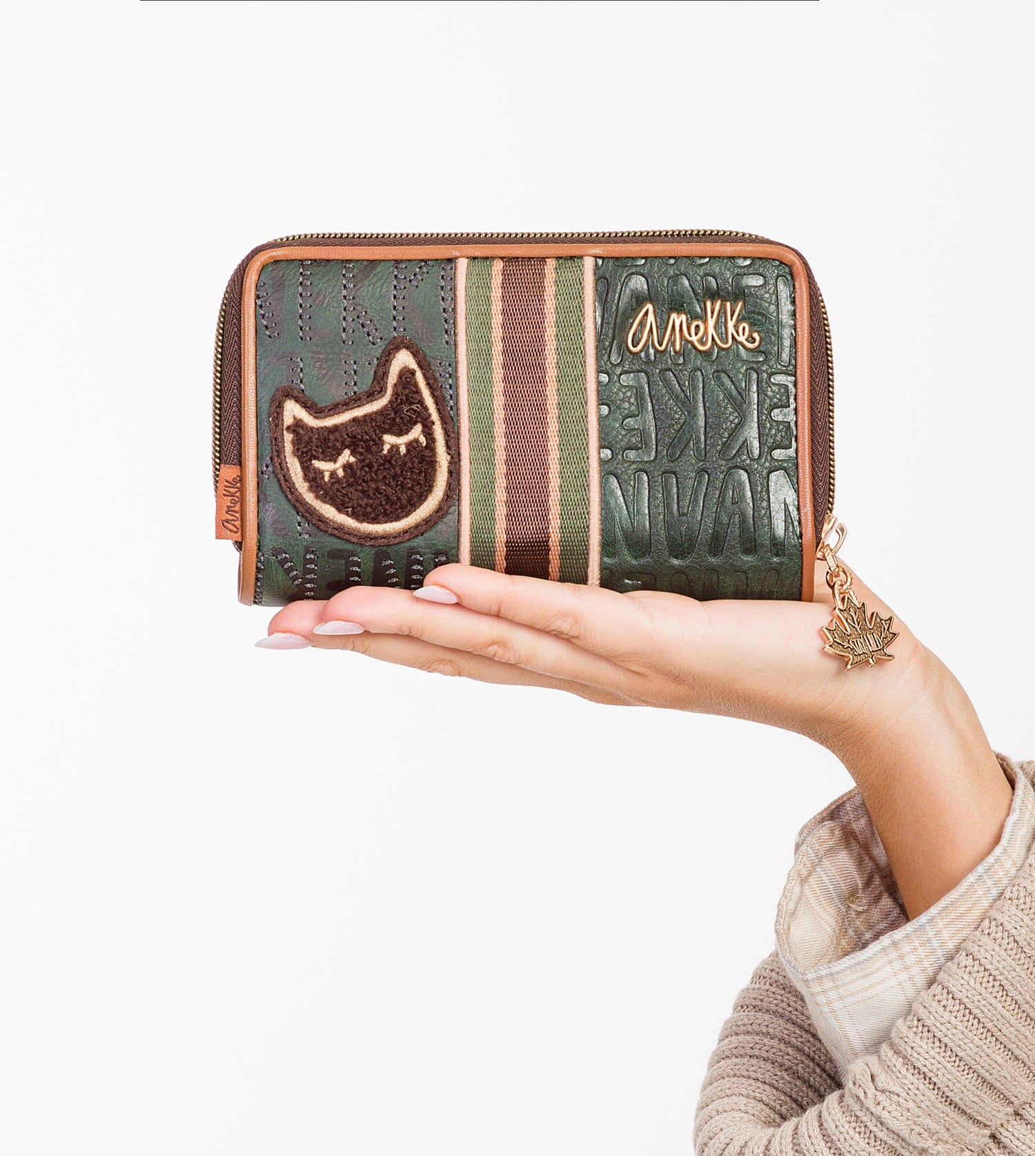Urban green medium wallet