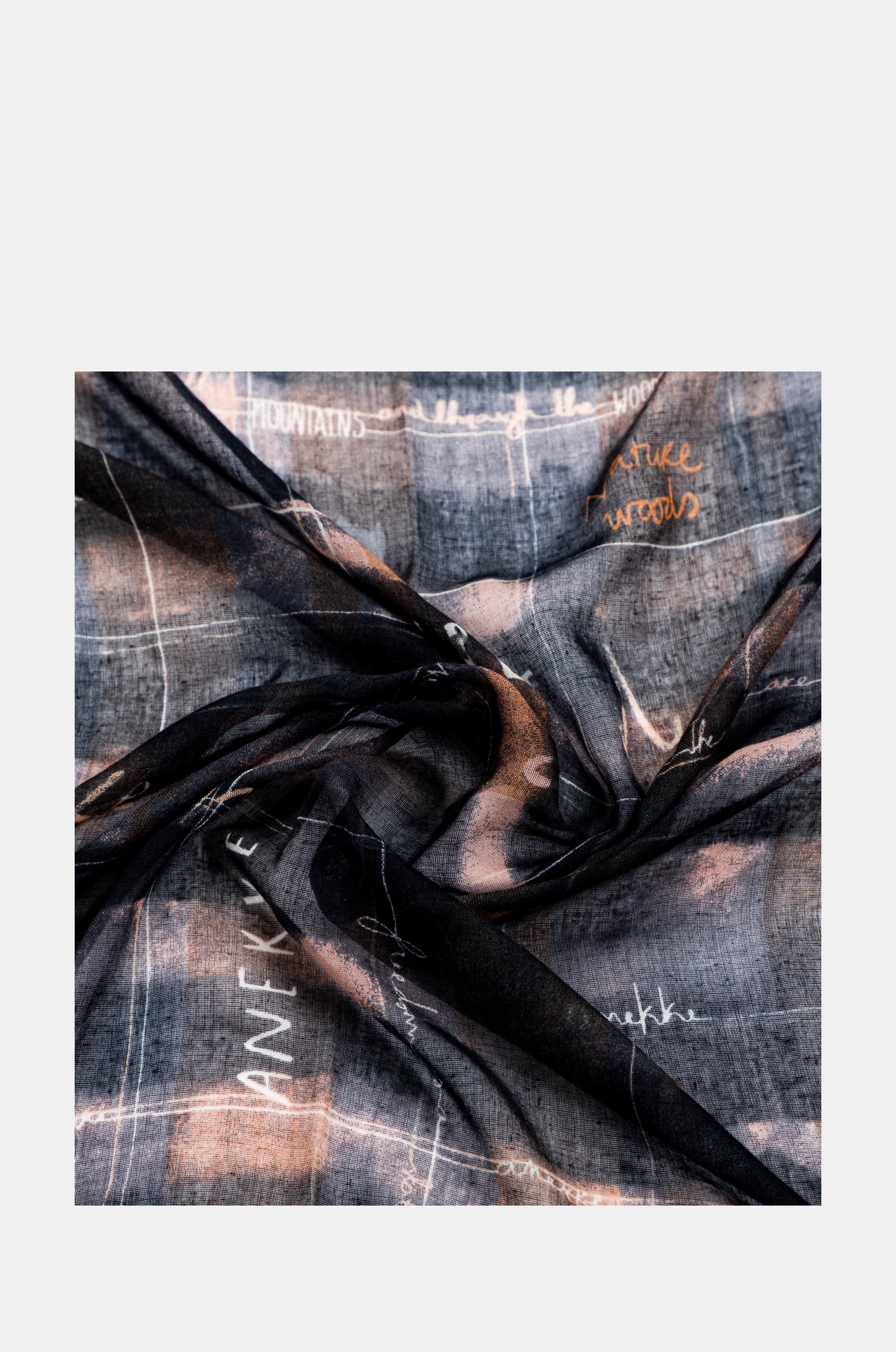 The Forest scarf brown