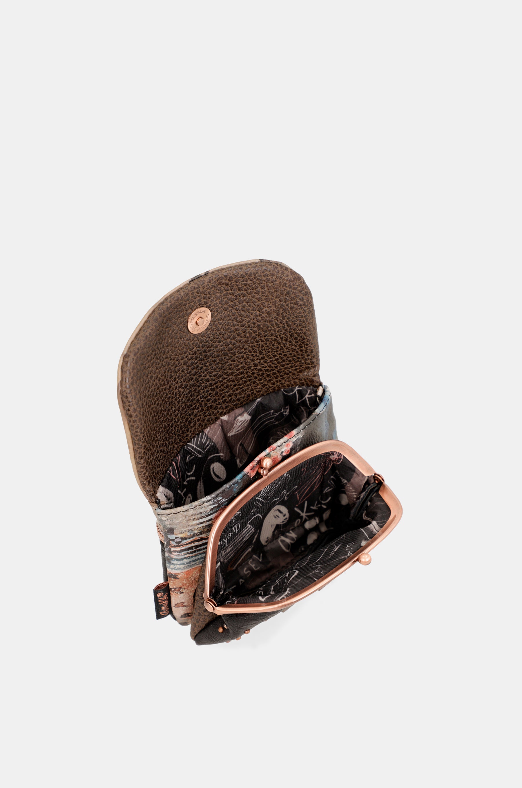 Shōen flap wallet